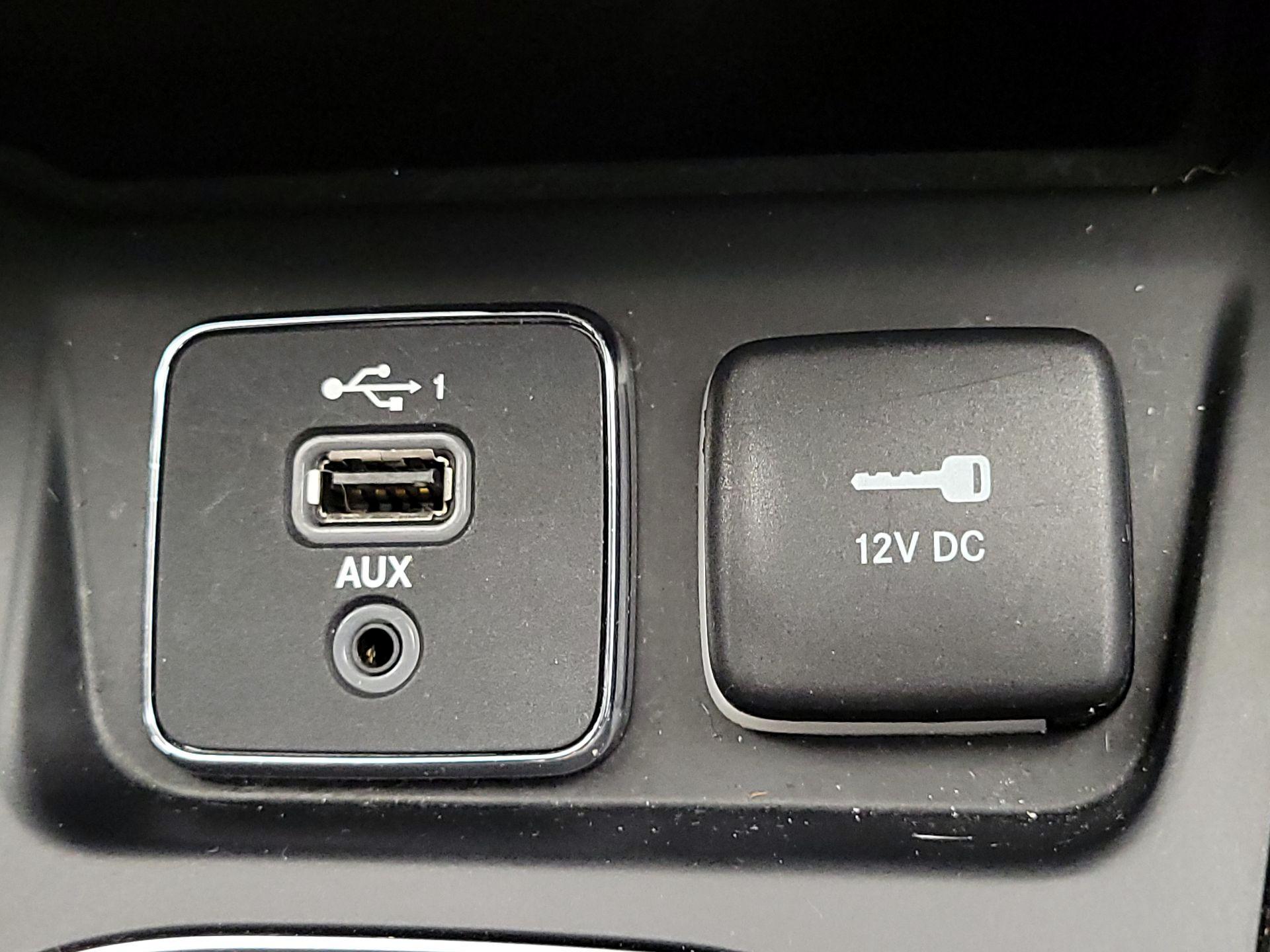 Thumbnail: 2021 Jeep Cherokee - 19
