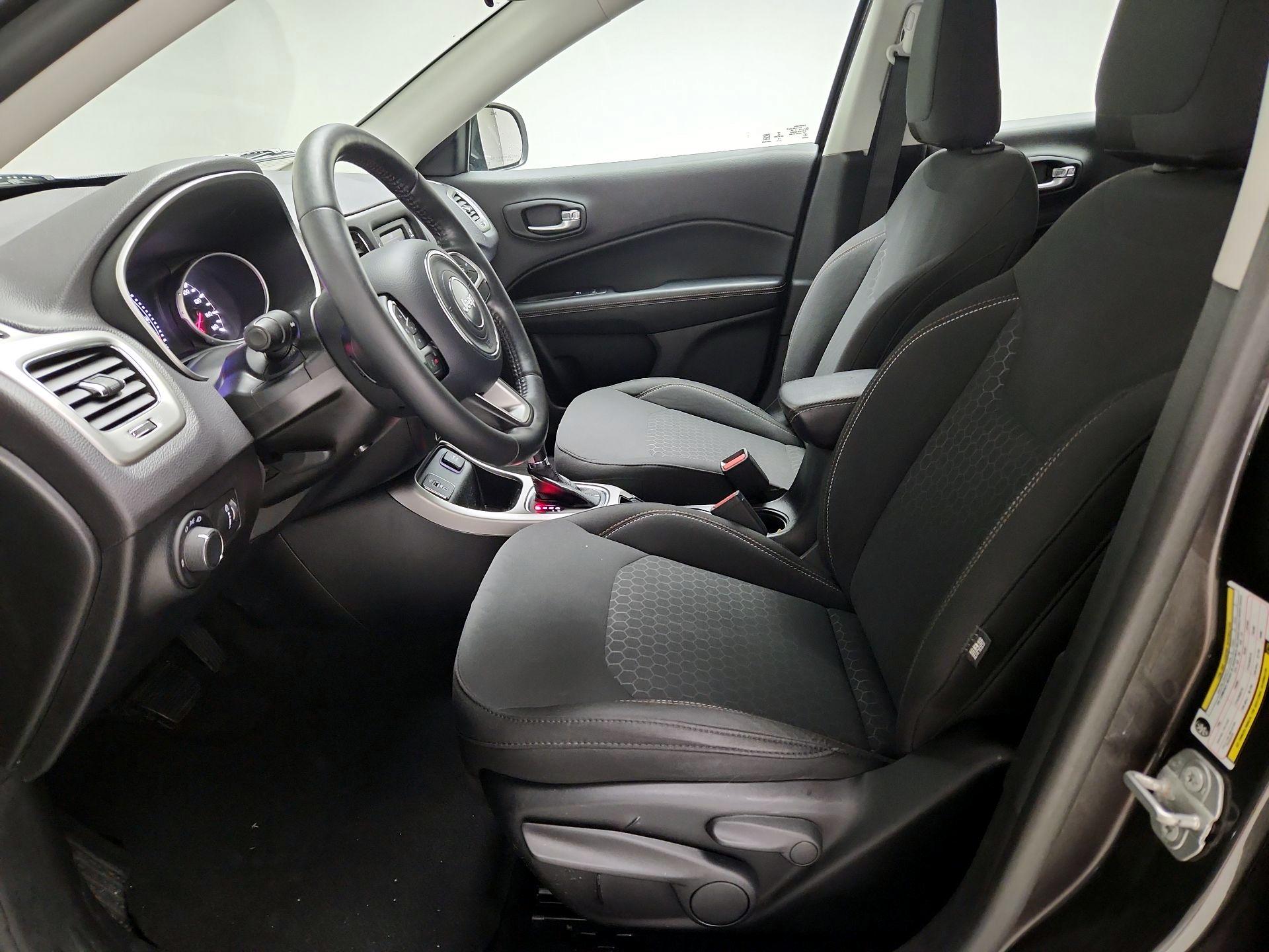 Thumbnail: 2018 Jeep Compass - 11