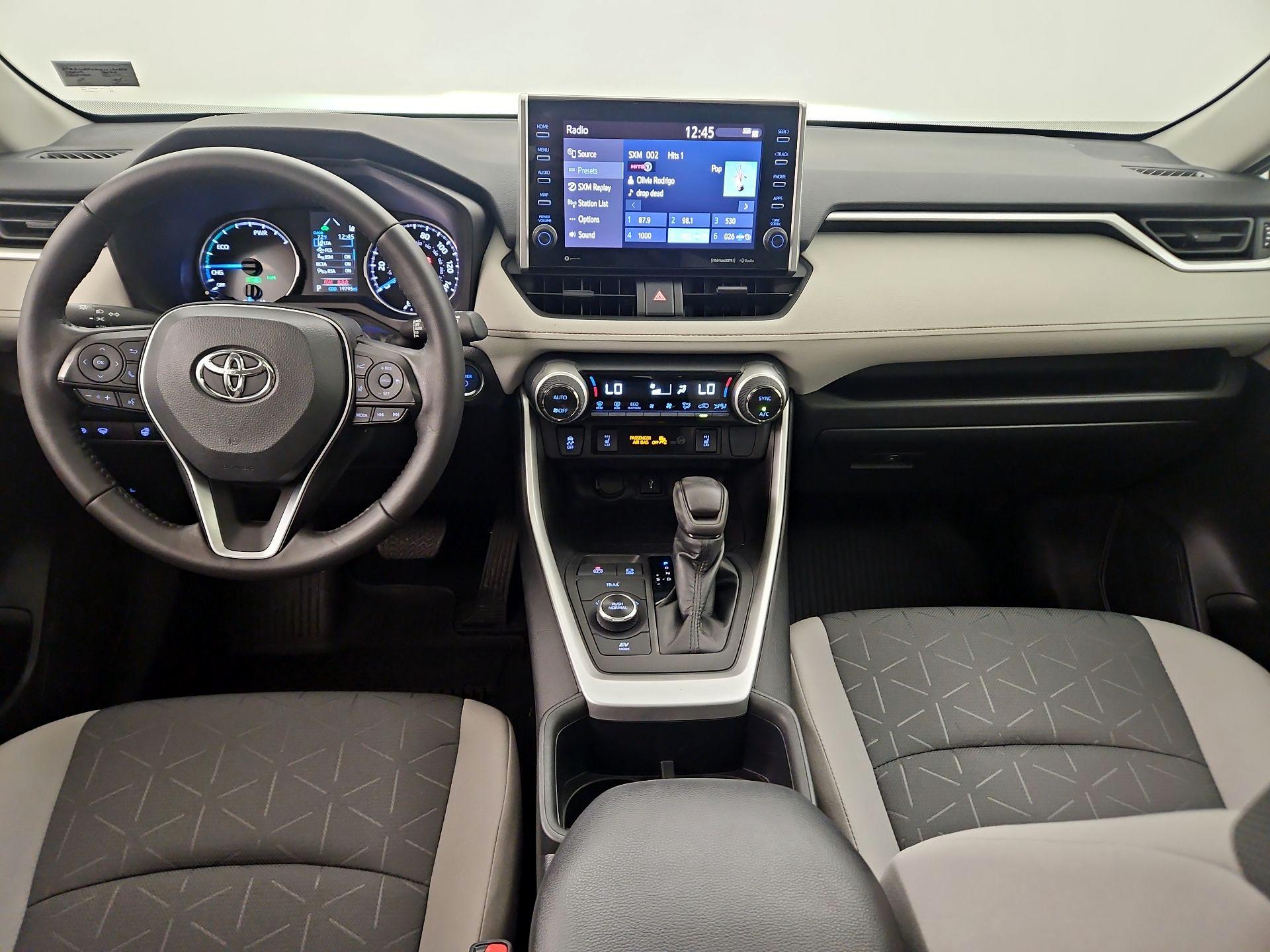 Thumbnail: 2022 Toyota RAV4 - 9