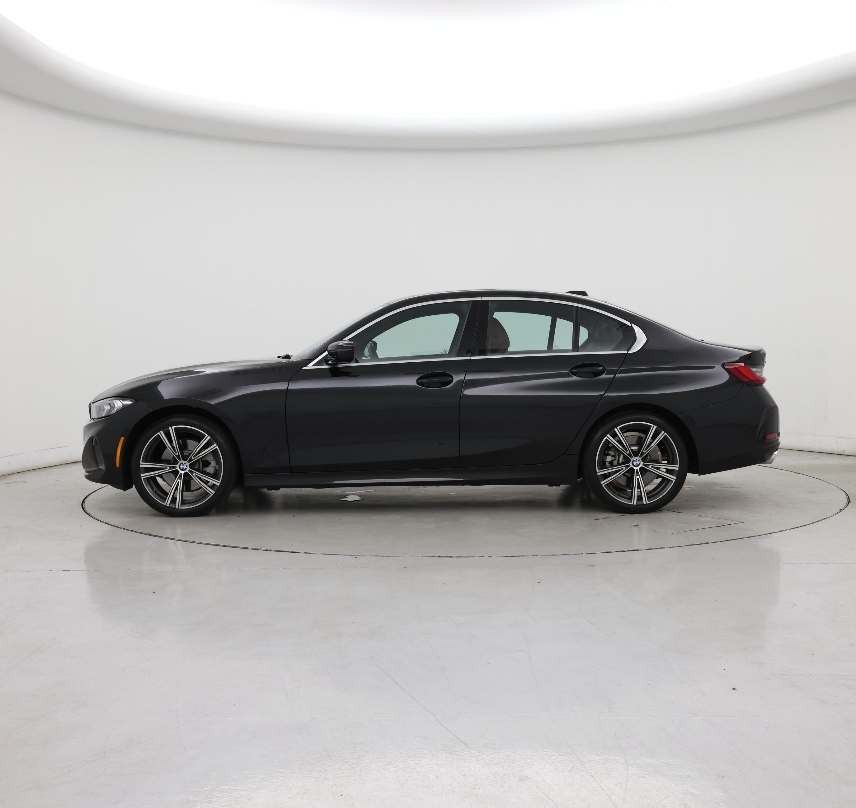 Thumbnail: 2024 BMW 3 Series - 3