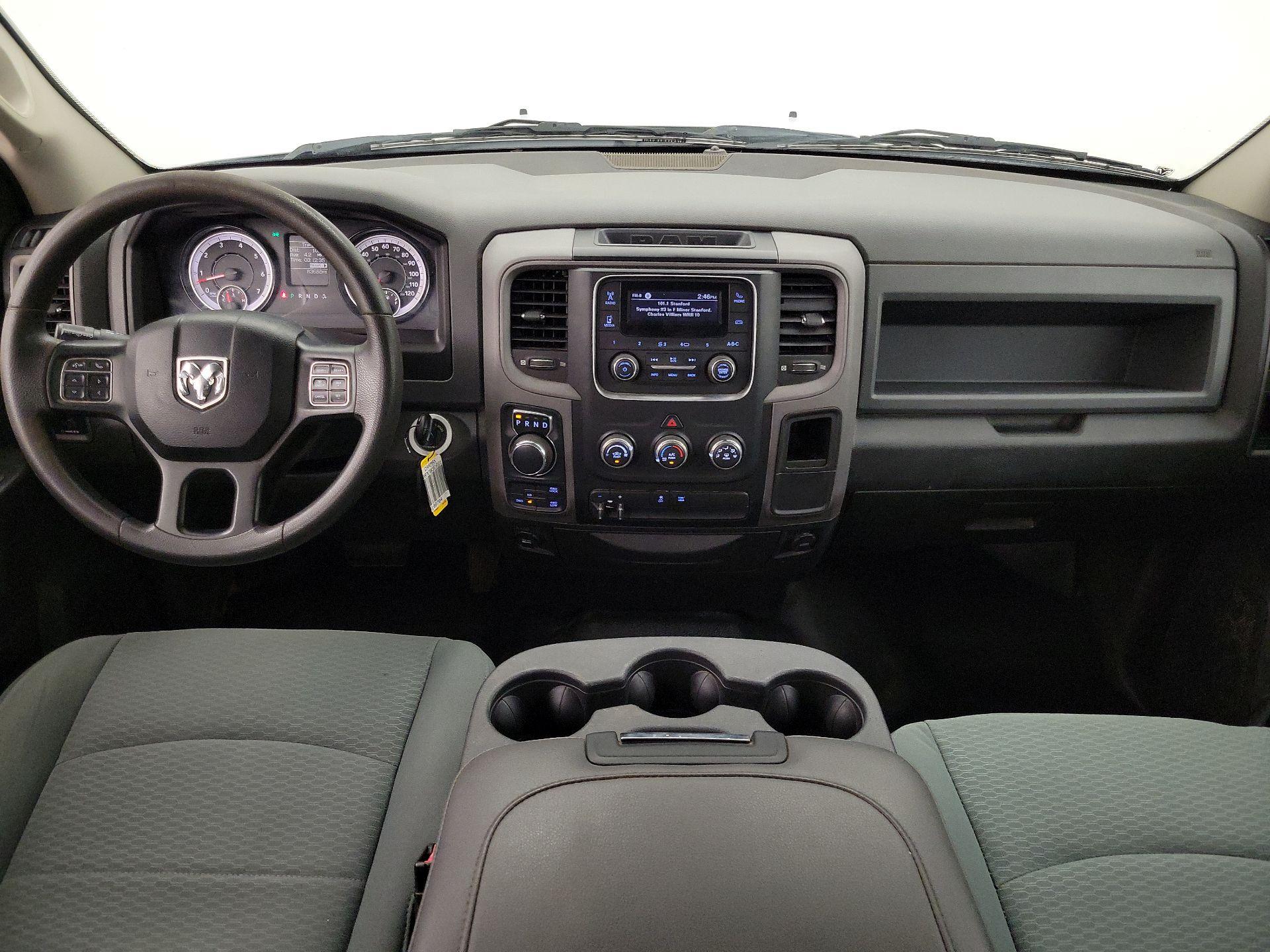 Thumbnail: 2019 RAM 1500 Classic - 9