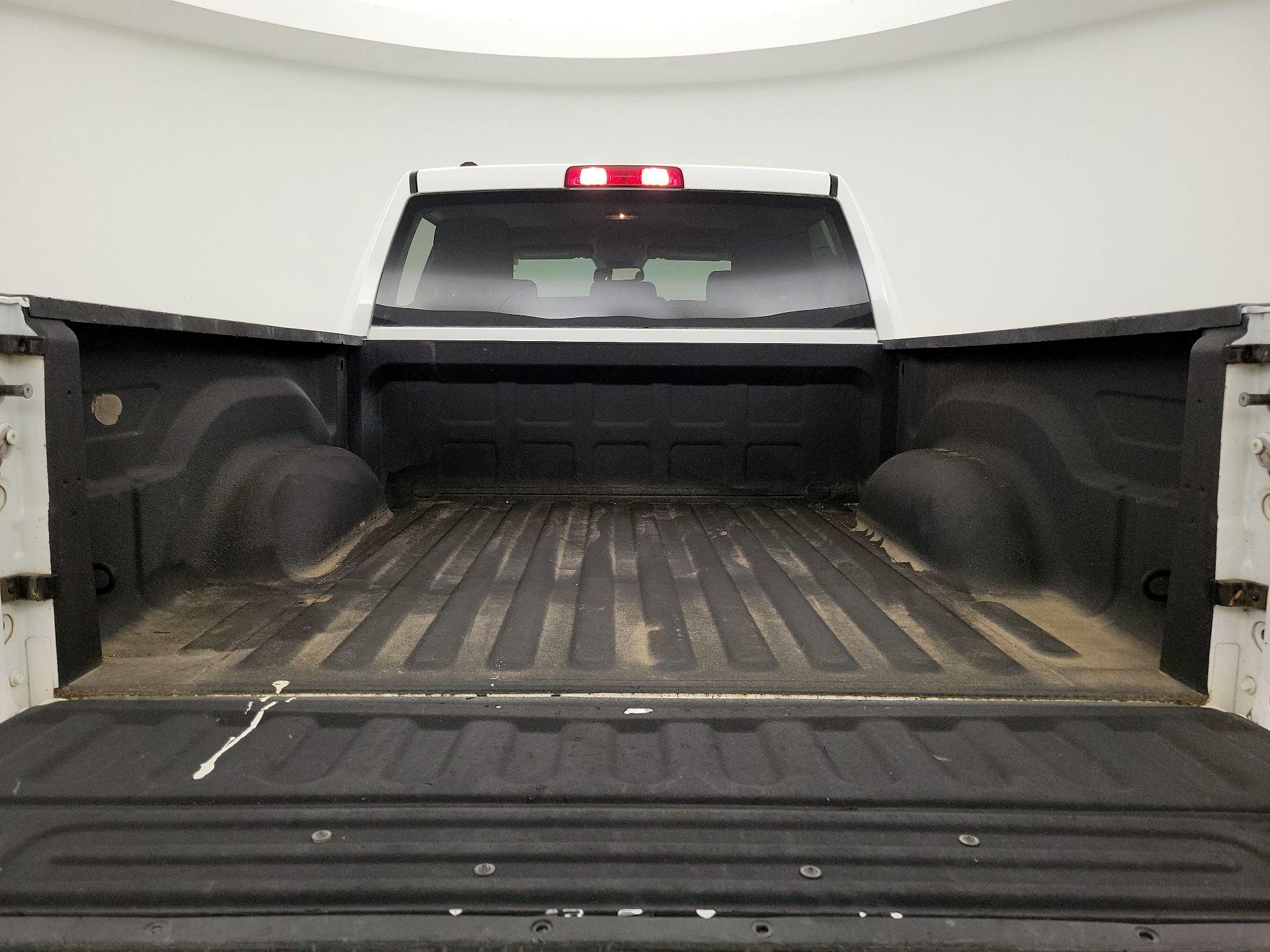 Thumbnail: 2019 RAM 1500 Classic - 20