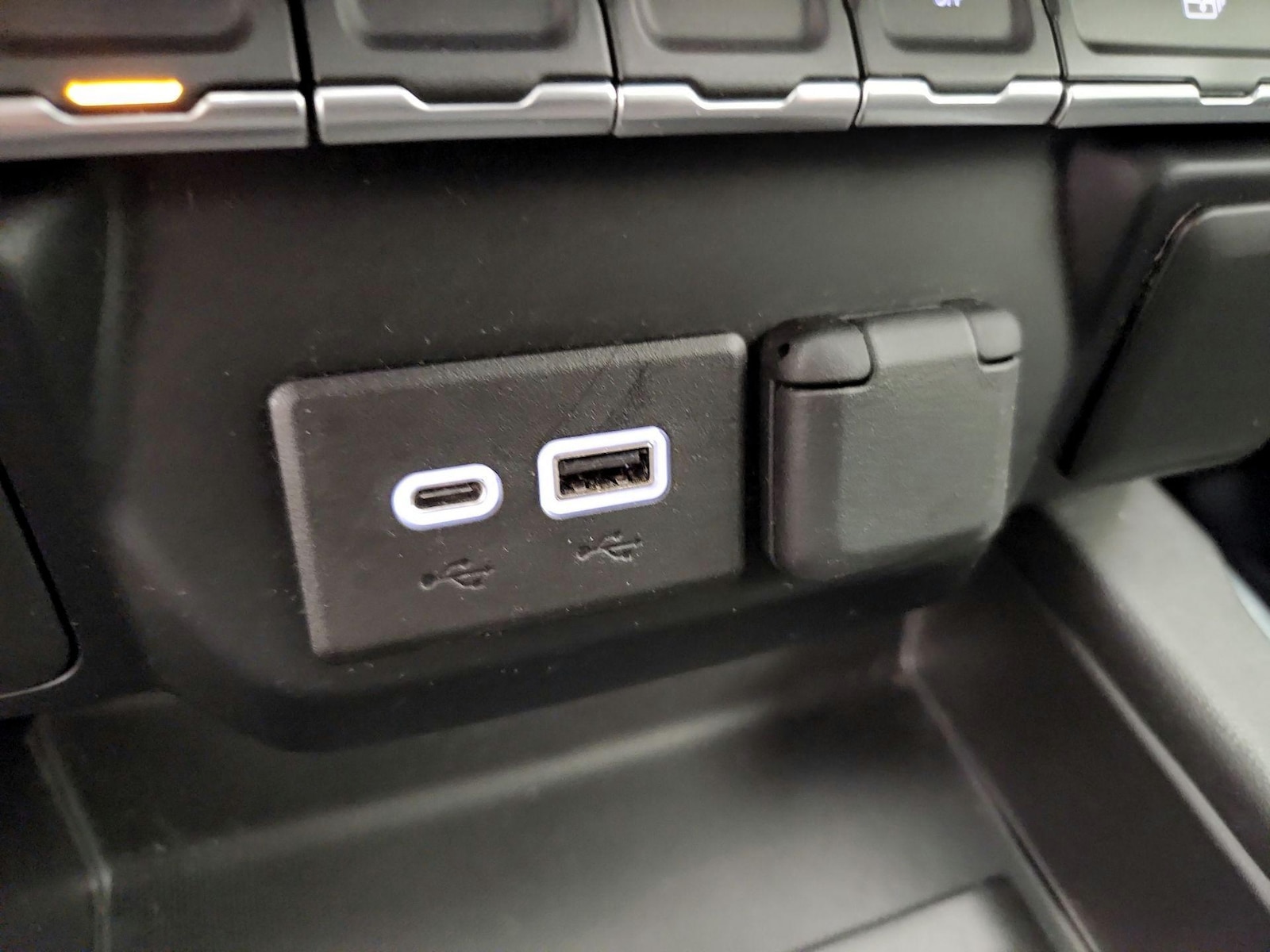 2022 GMC Sierra 1500 Limited Elevation - Photo 19
