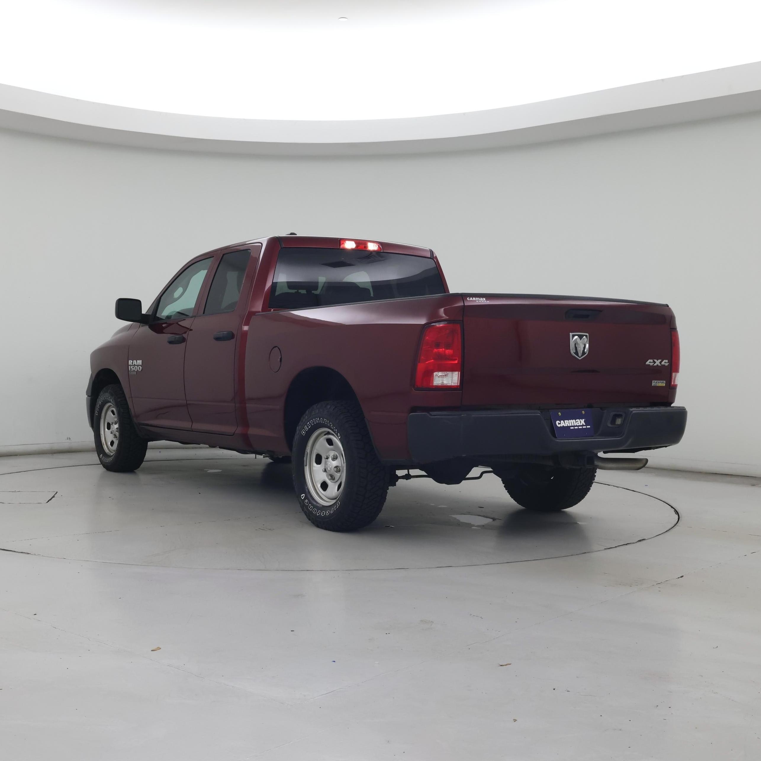 Thumbnail: 2019 RAM 1500 Classic - 2
