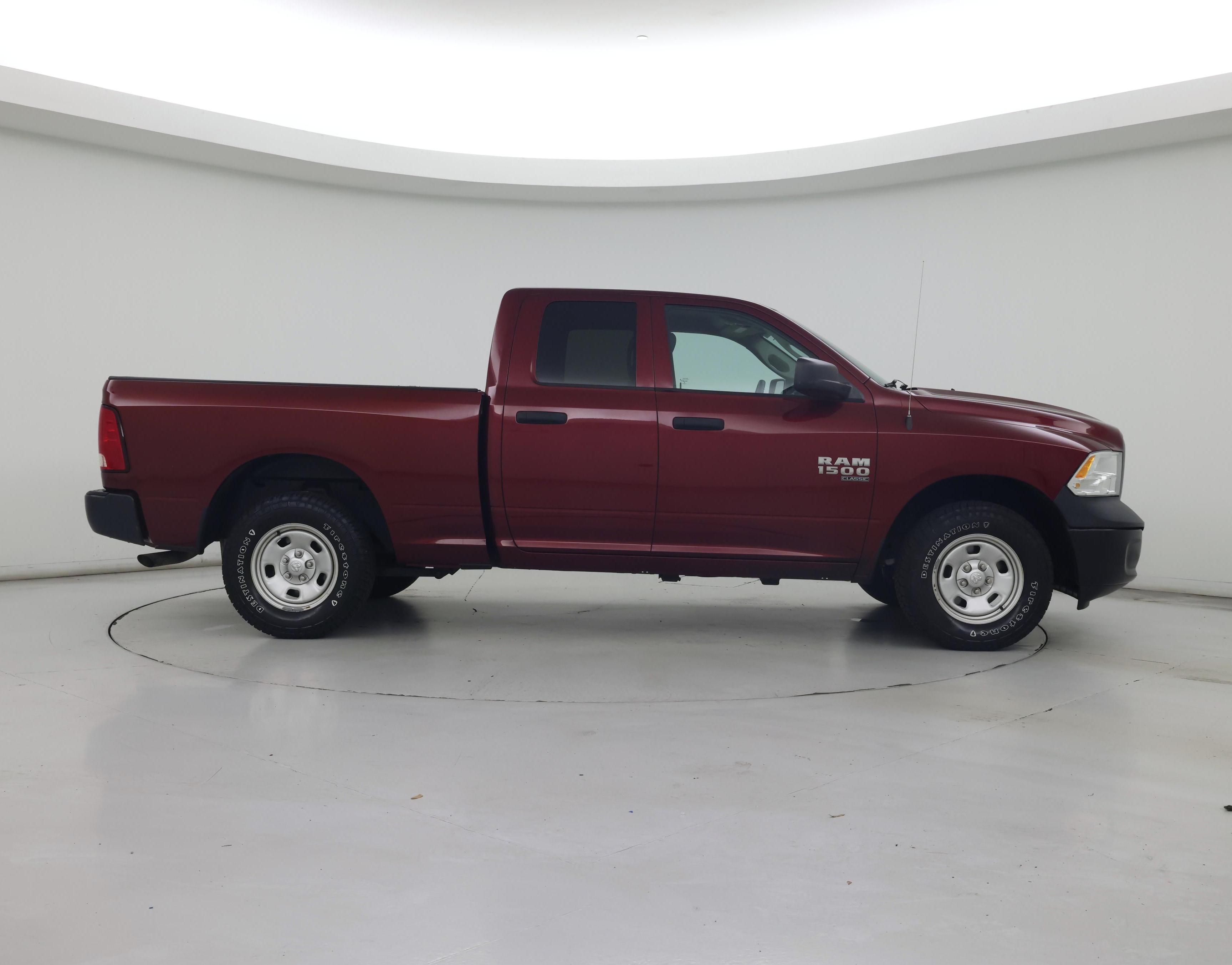 Thumbnail: 2019 RAM 1500 Classic - 7