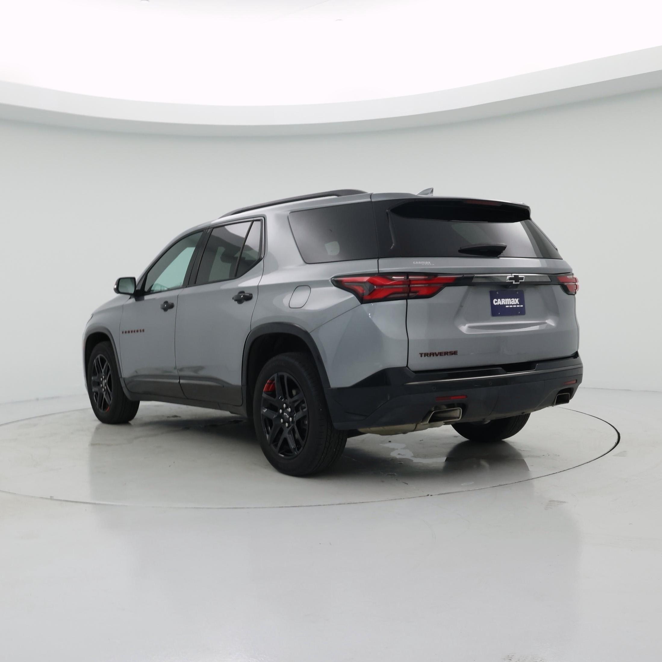 Thumbnail: 2023 Chevrolet Traverse - 2