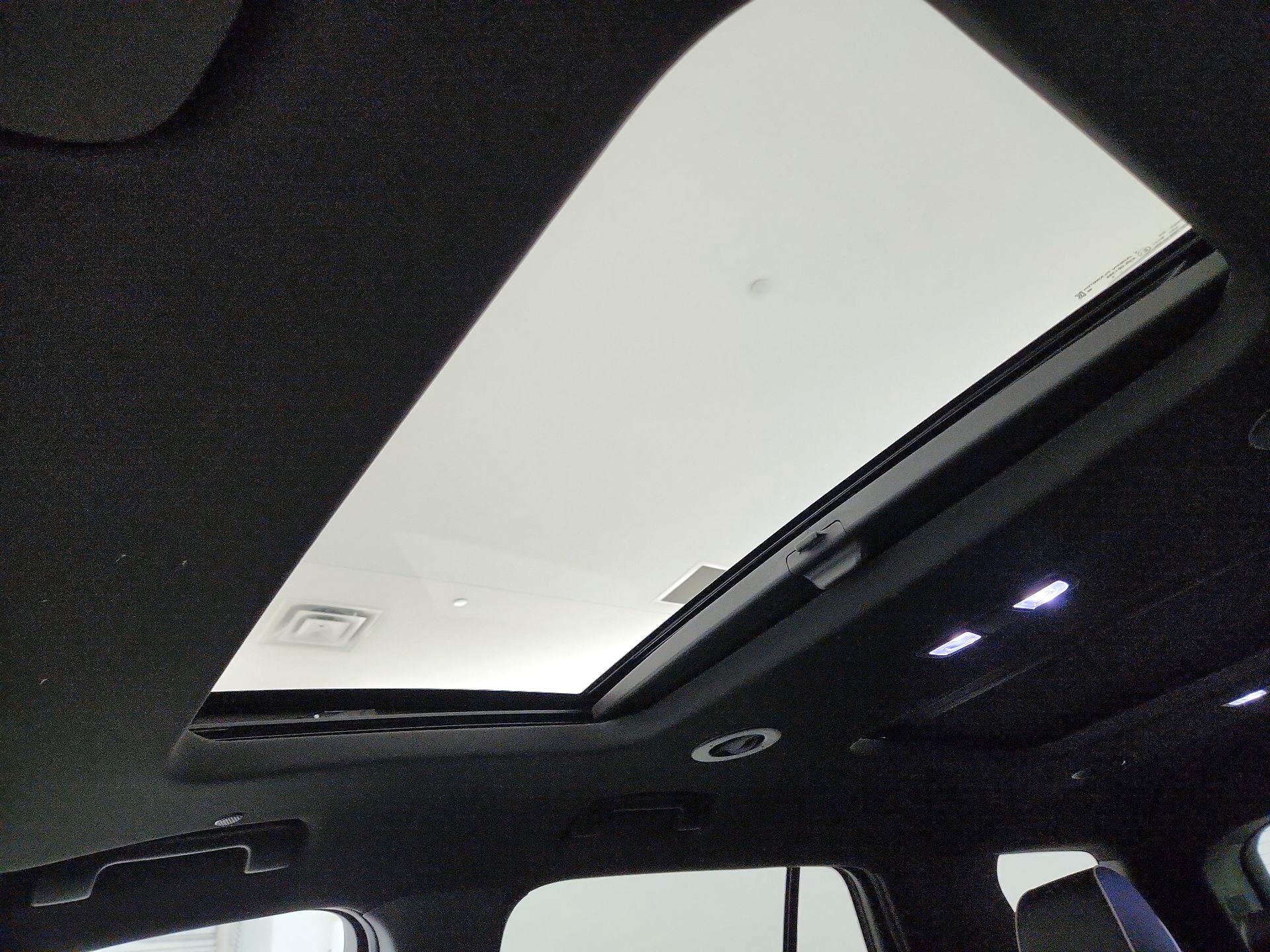 Thumbnail: 2023 Chevrolet Traverse - 20