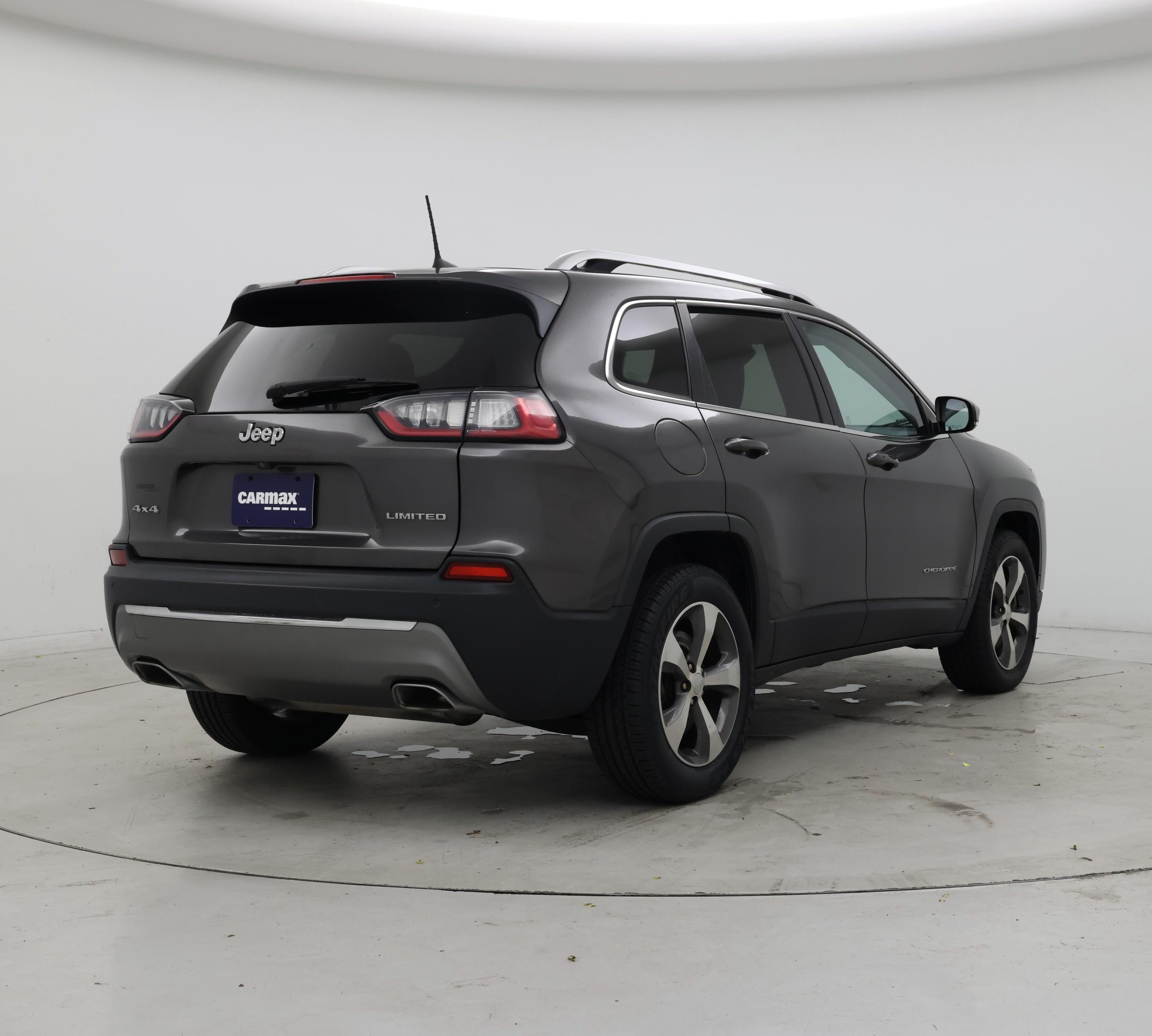 Thumbnail: 2019 Jeep Cherokee - 8
