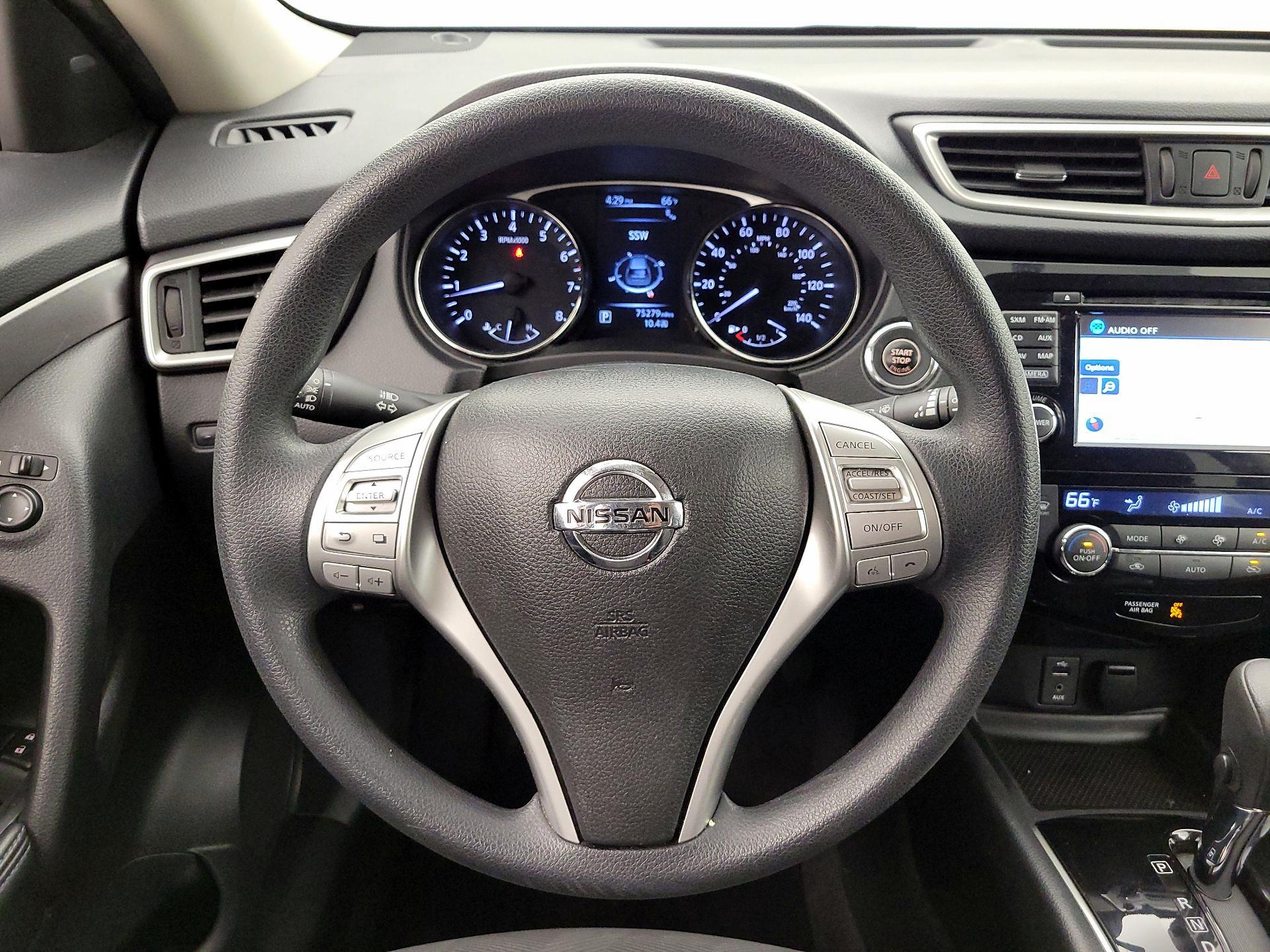 Thumbnail: 2016 Nissan Rogue - 10