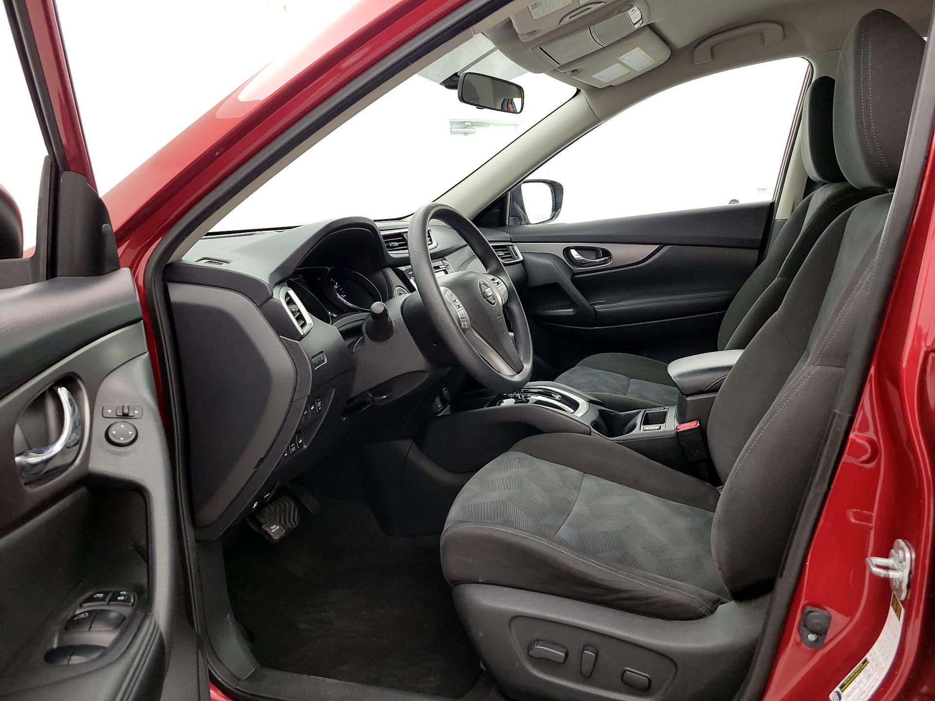 Thumbnail: 2016 Nissan Rogue - 11