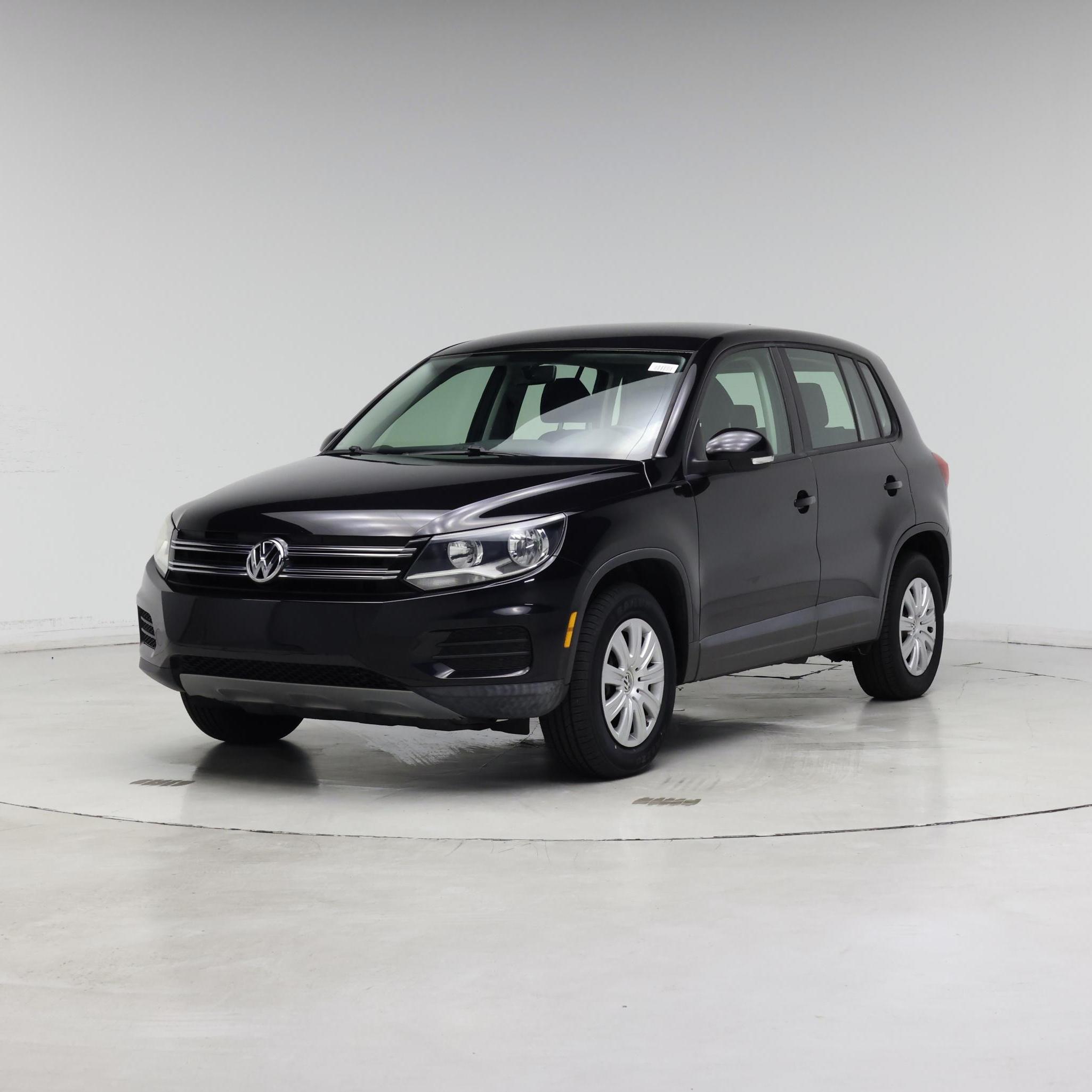 Thumbnail: 2017 Volkswagen Tiguan - 4