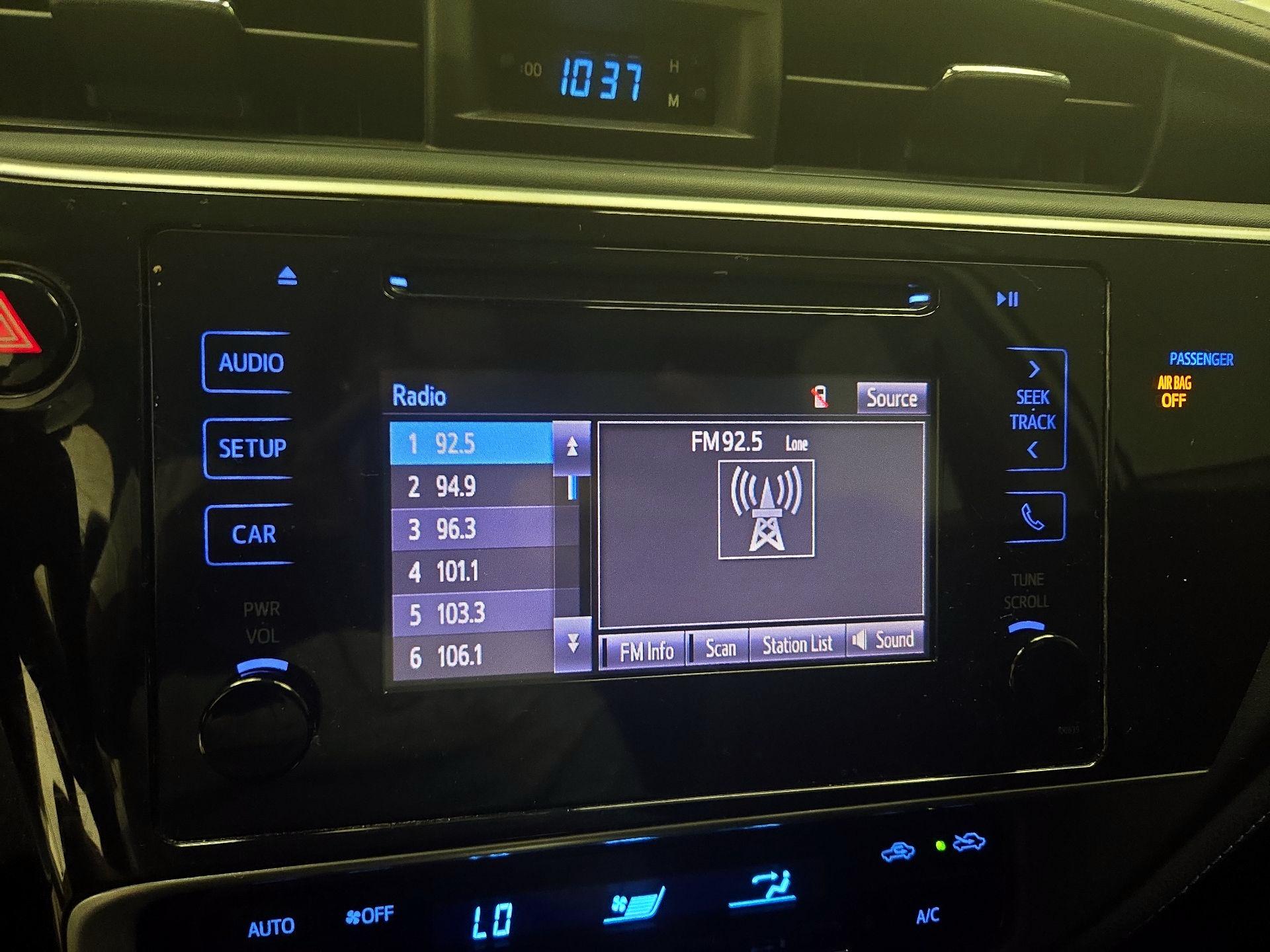 Thumbnail: 2019 Toyota Corolla - 15