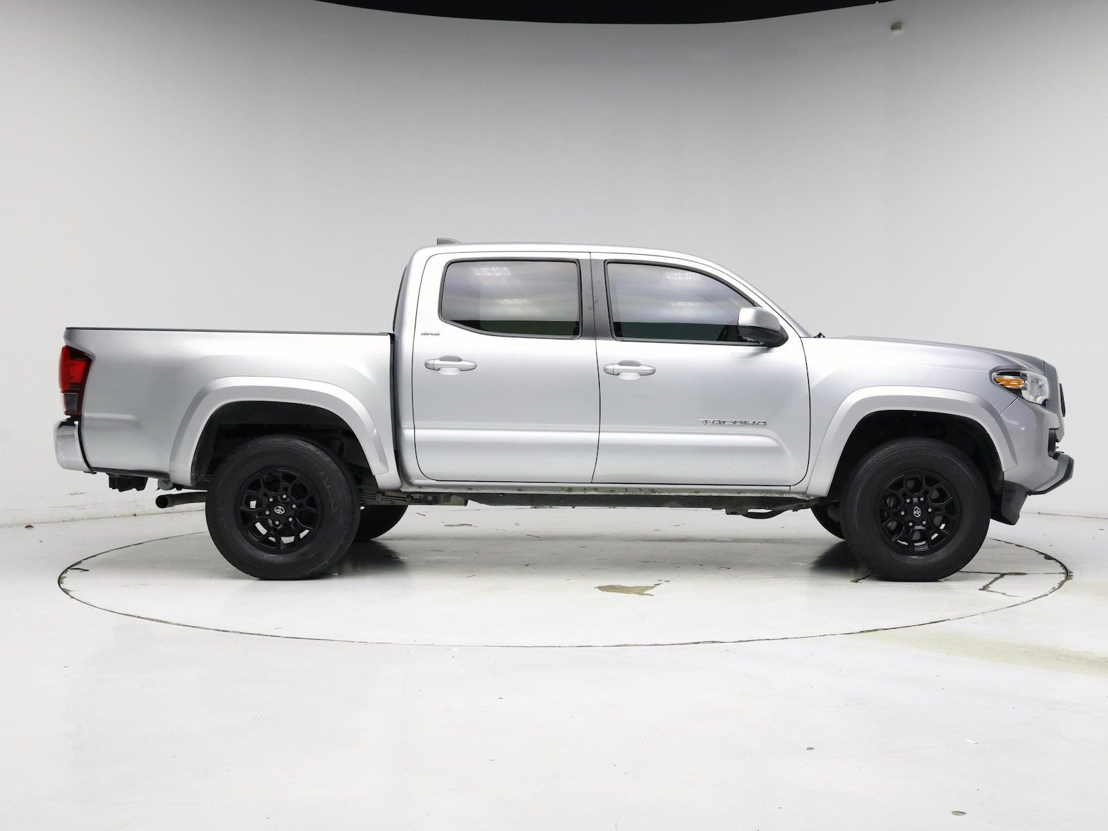 2022 Toyota Tacoma SR5 - Photo 8
