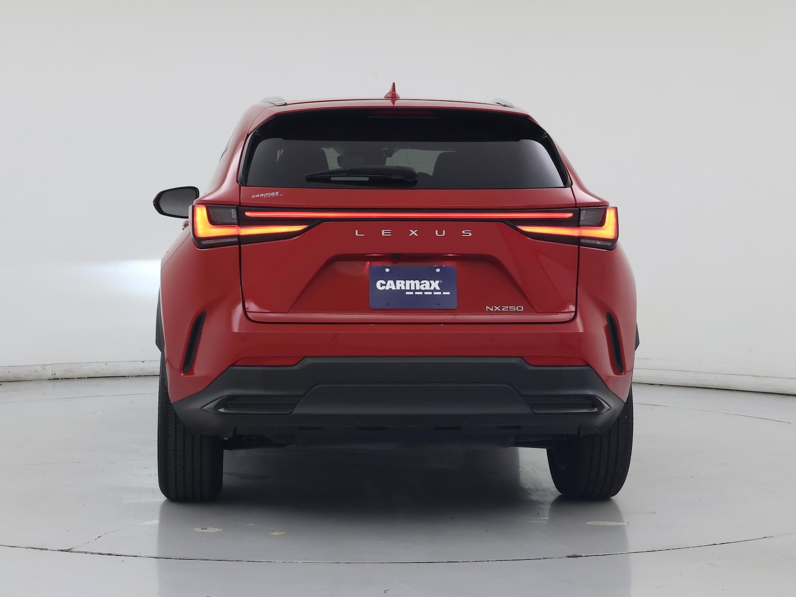 2025 Lexus NX 250 - Photo 7