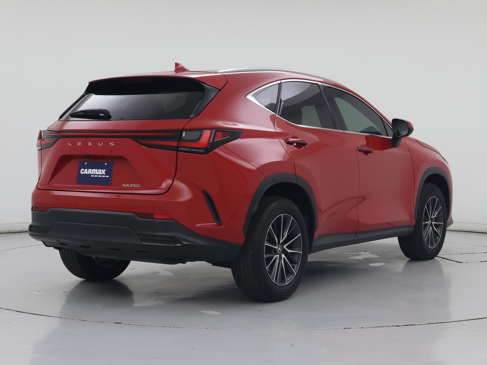 2025 Lexus NX 250 - Photo 9