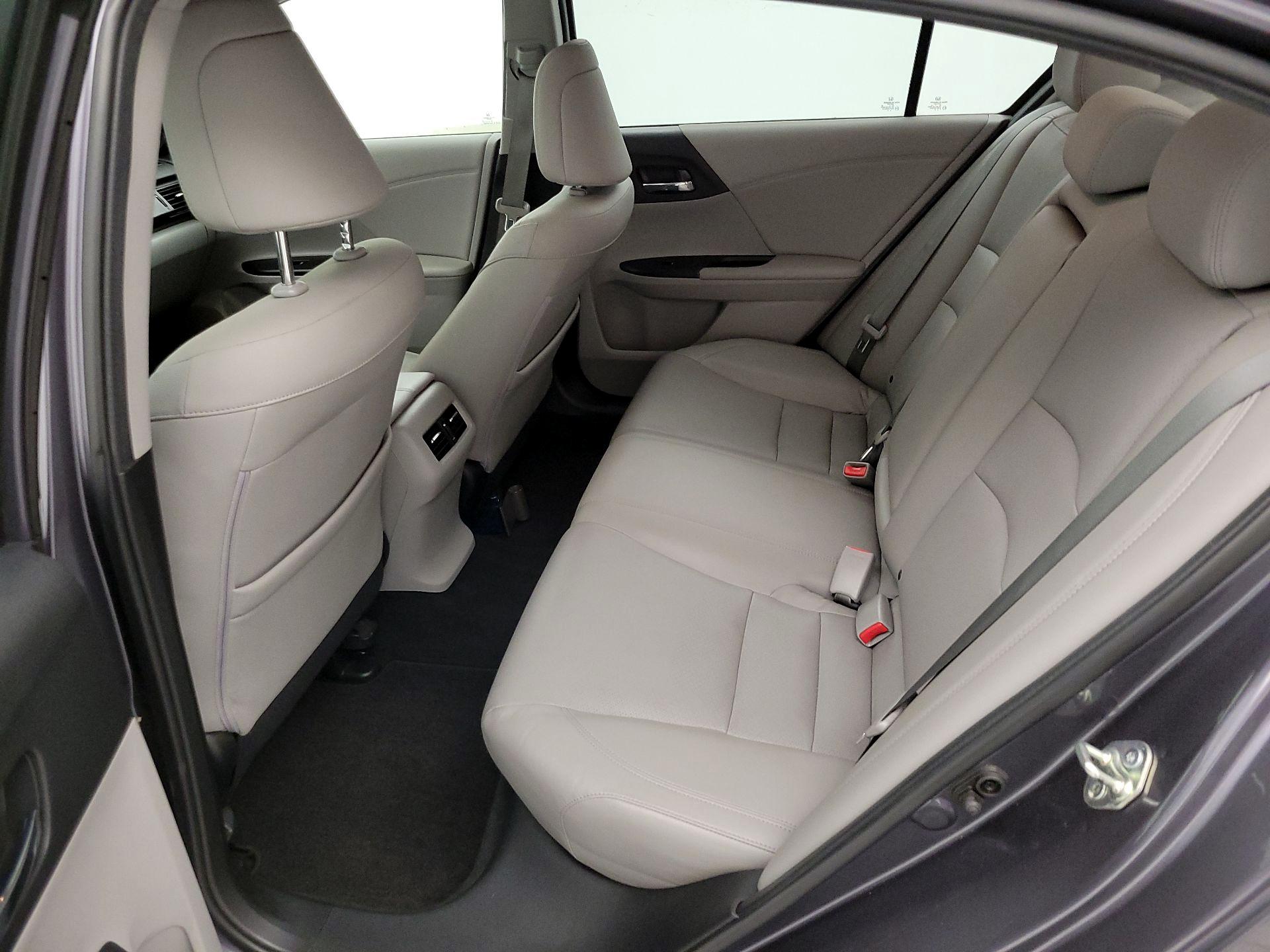 Thumbnail: 2015 Honda Accord - 19