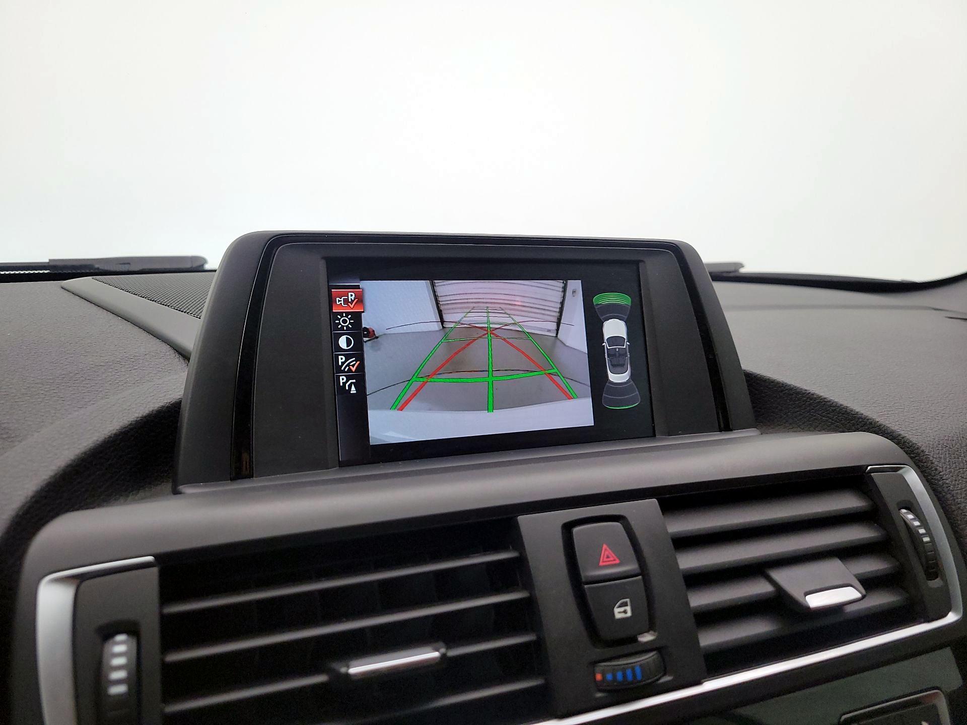 Thumbnail: 2016 BMW 2 Series - 14