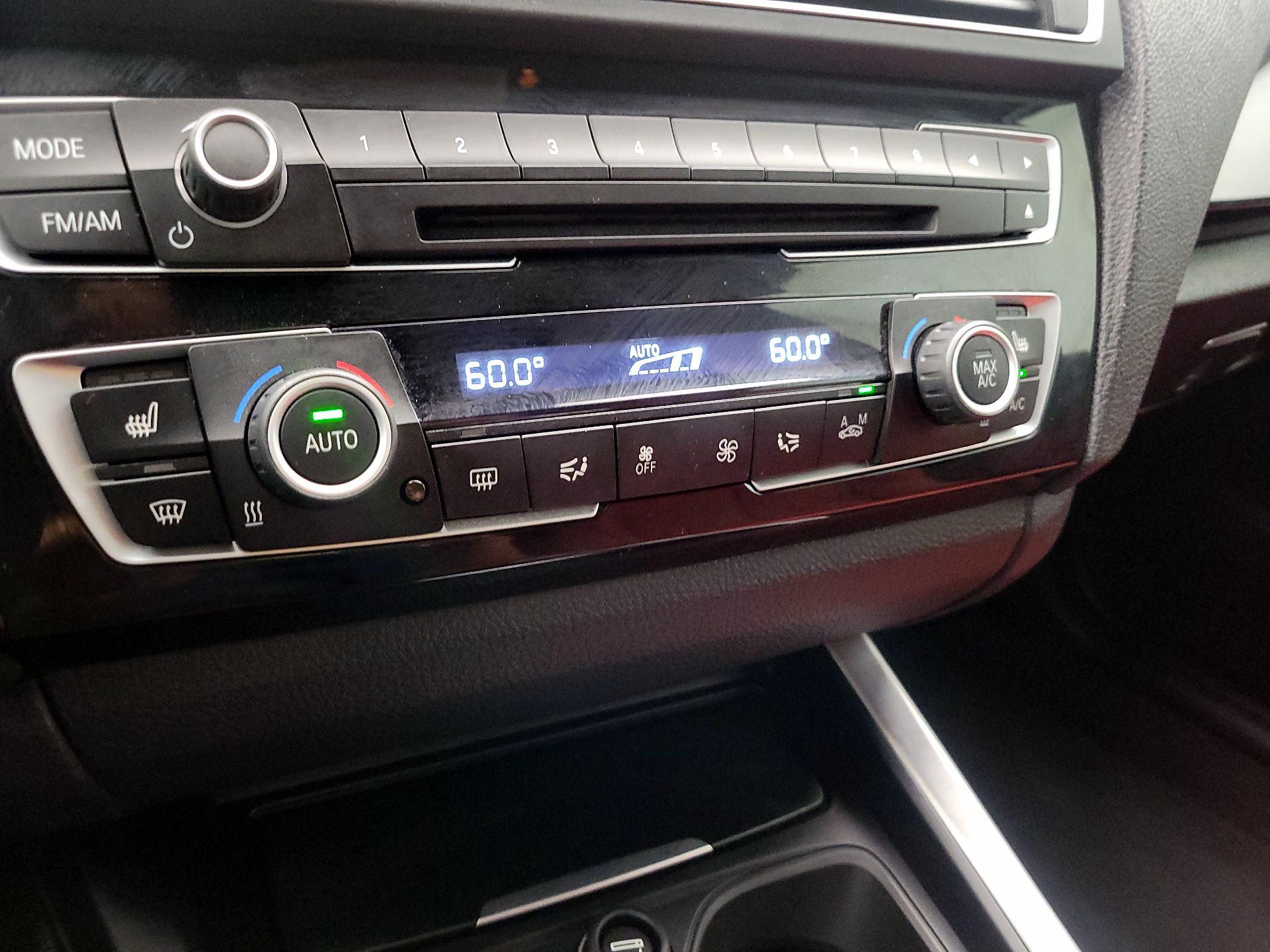 Thumbnail: 2016 BMW 2 Series - 16