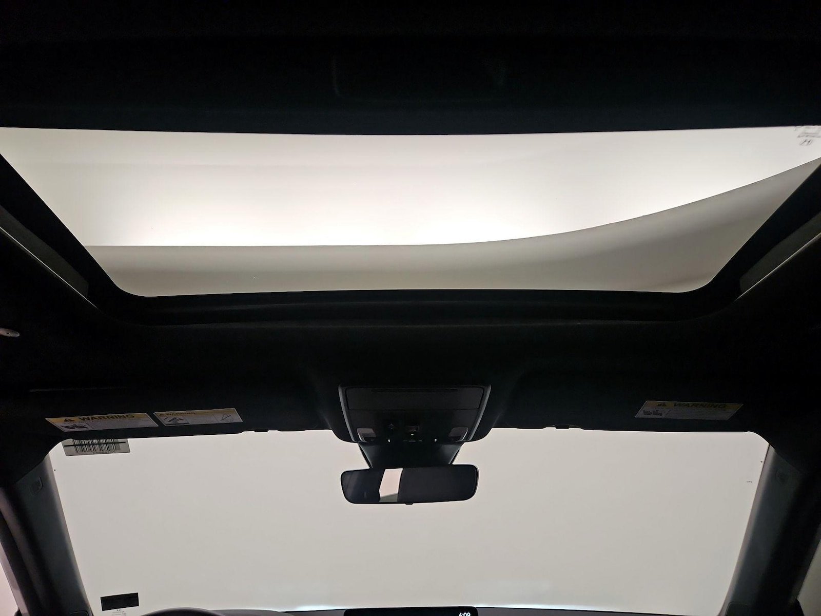 Sunroof(s) & Overhead Airbags