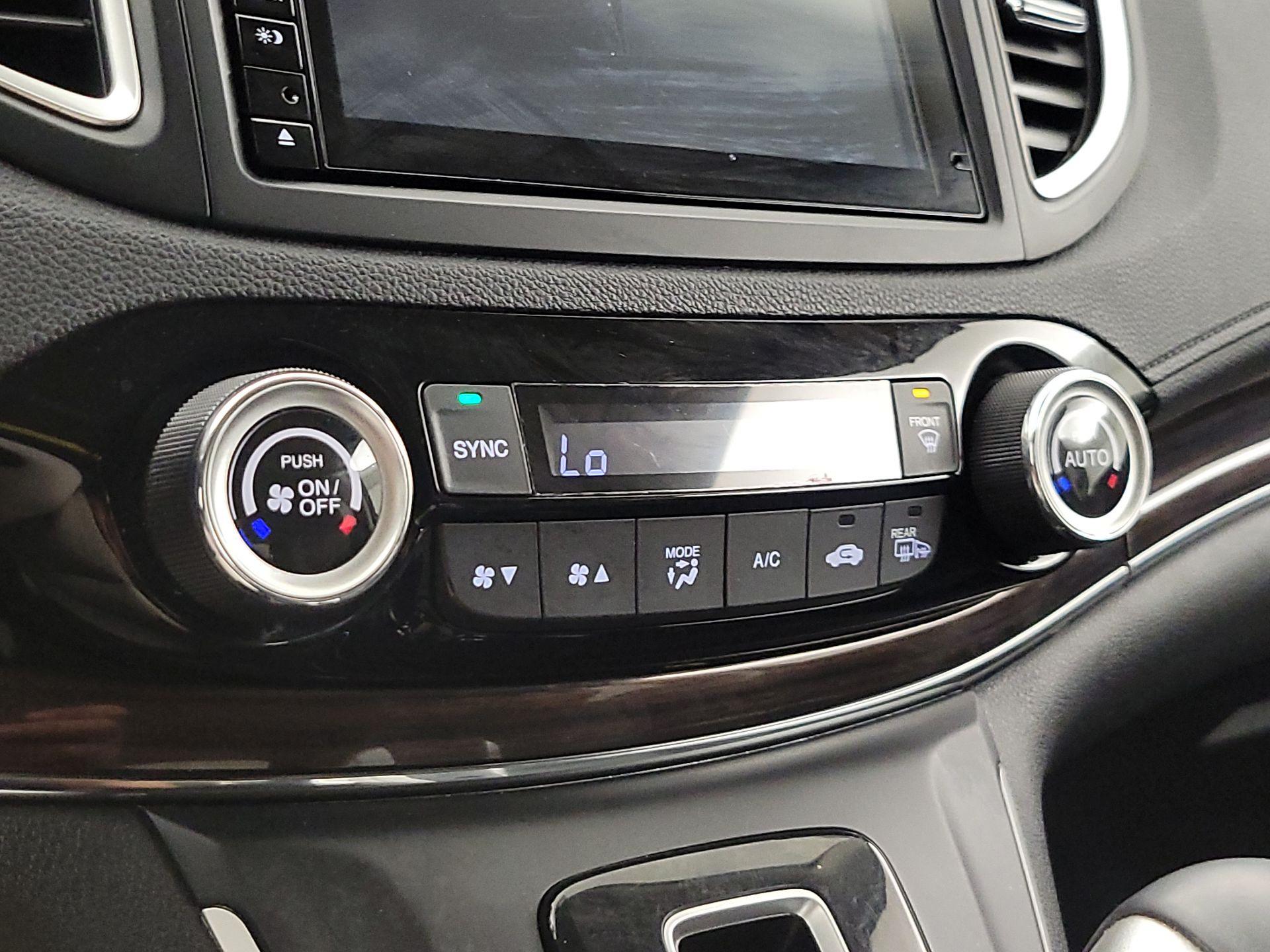 Thumbnail: 2015 Honda CR-V - 16