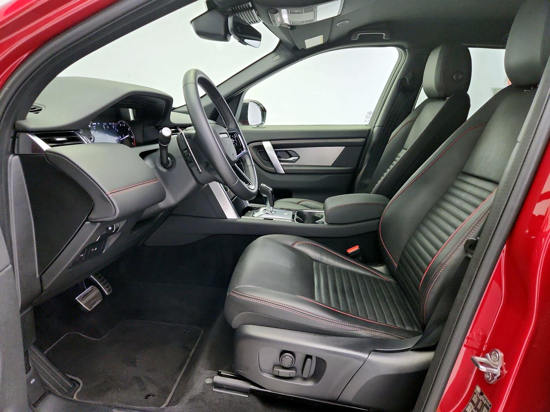 Thumbnail: 2023 Land Rover Discovery Sport - 11