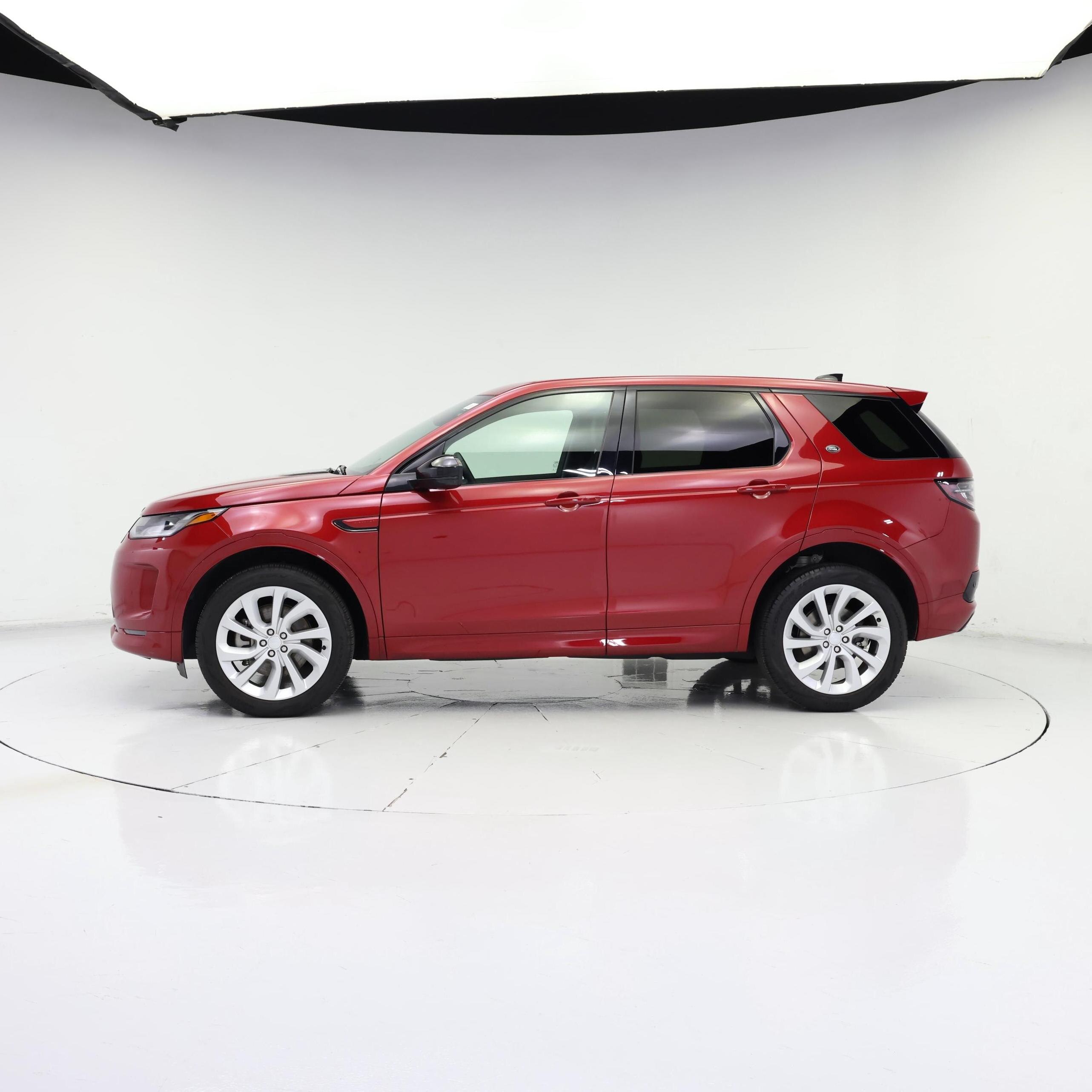 Thumbnail: 2023 Land Rover Discovery Sport - 3