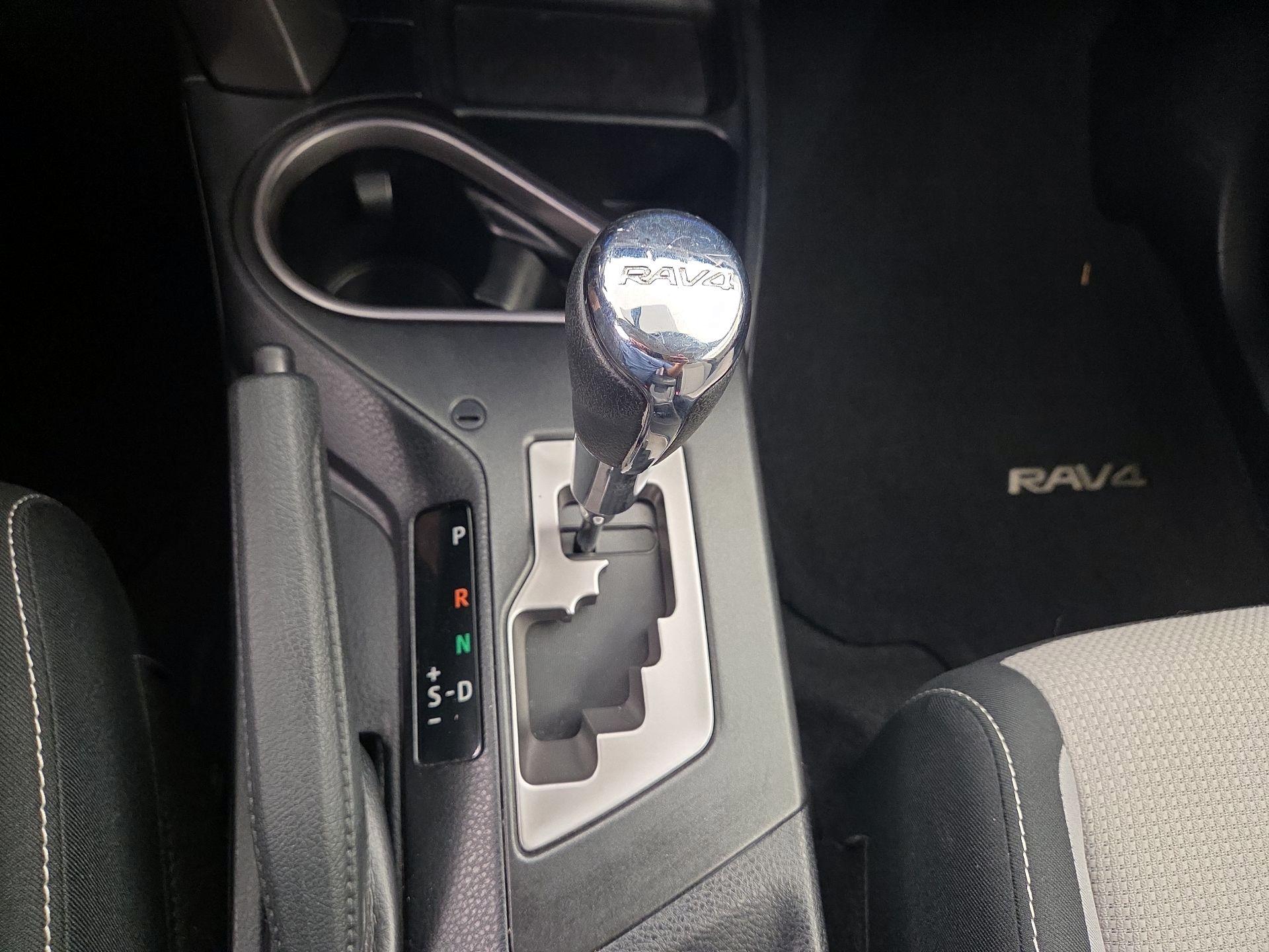 Thumbnail: 2016 Toyota RAV4 - 17