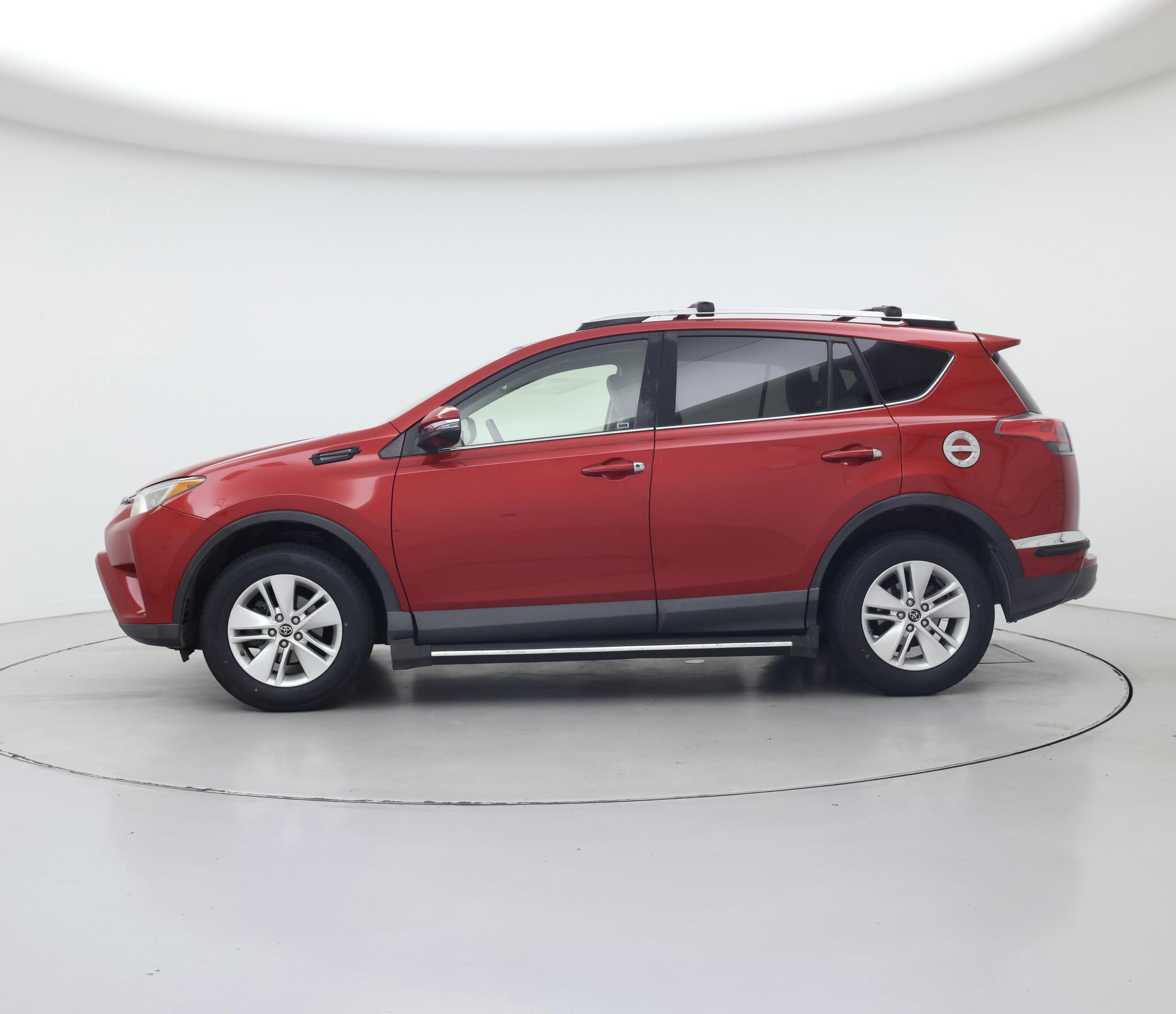 Thumbnail: 2016 Toyota RAV4 - 3