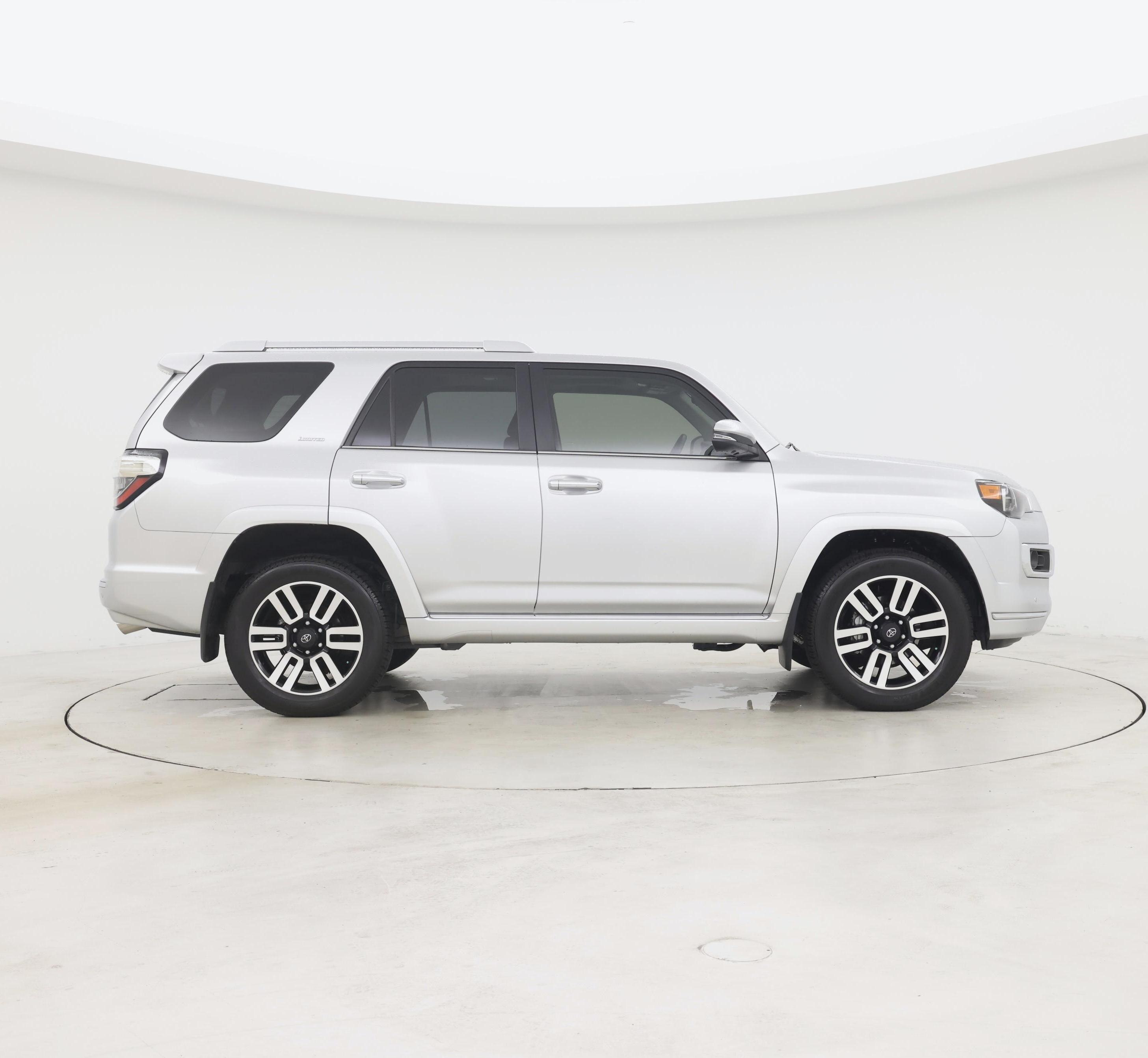 Thumbnail: 2023 Toyota 4Runner - 7