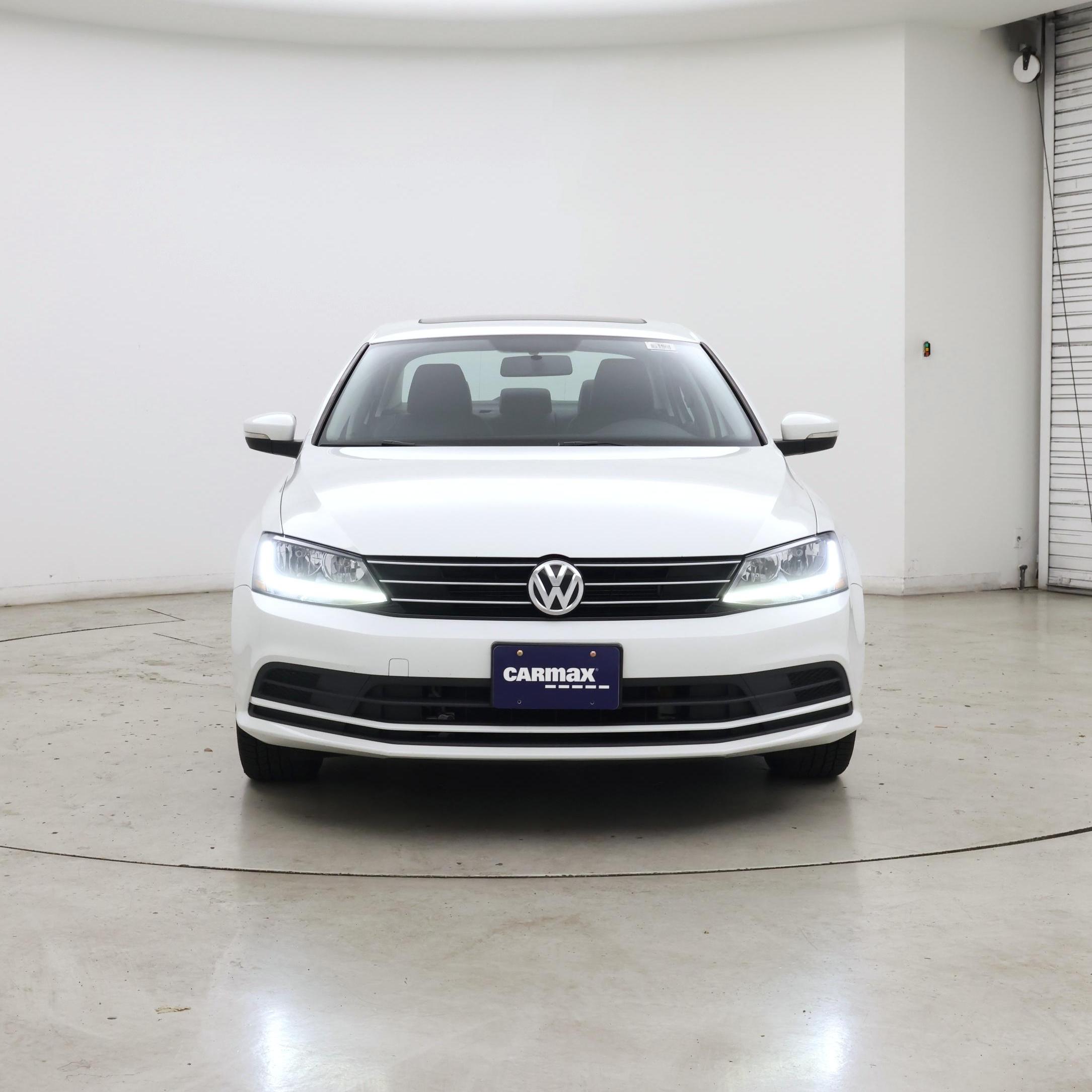 Thumbnail: 2017 Volkswagen Jetta - 5