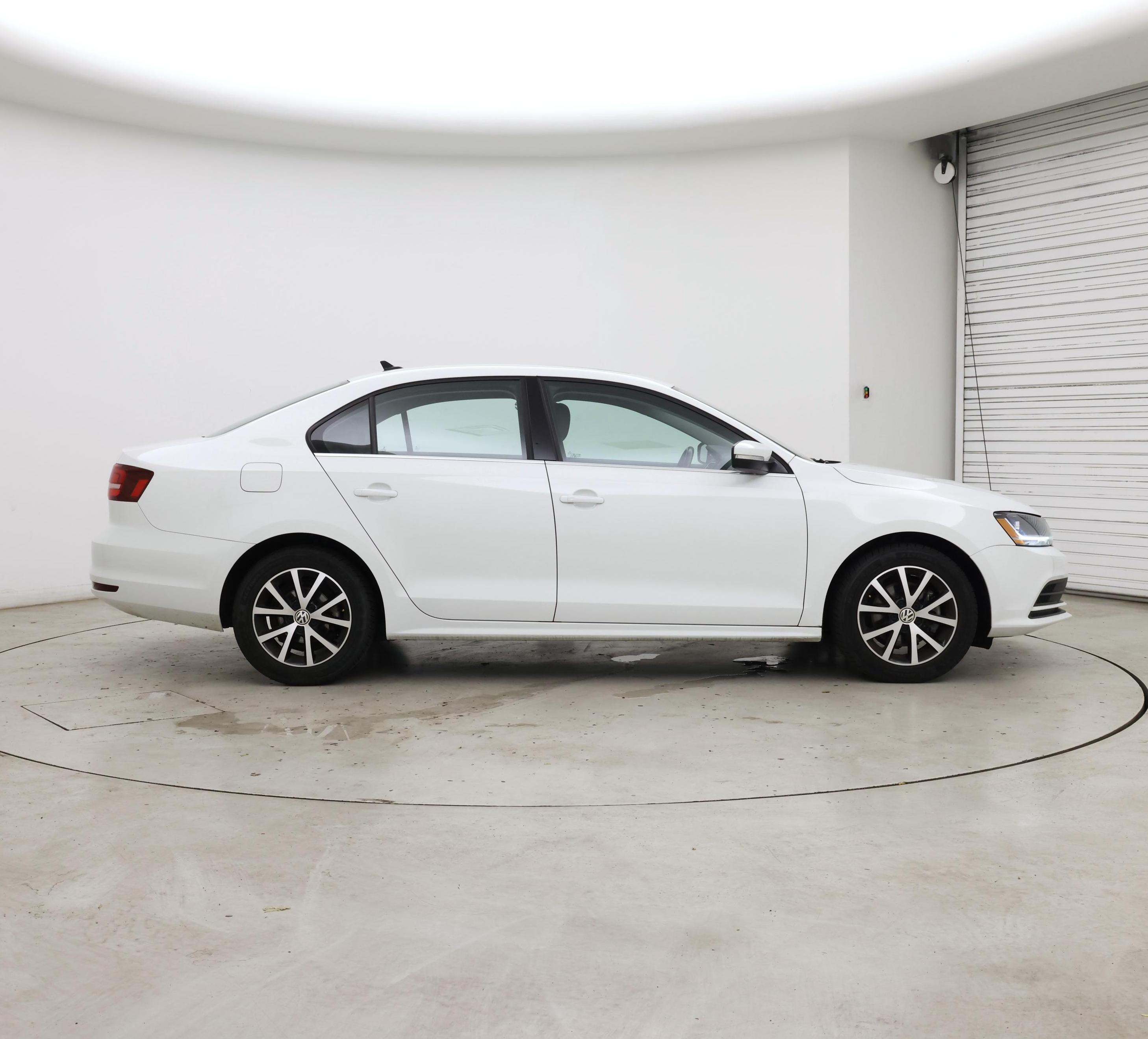 Thumbnail: 2017 Volkswagen Jetta - 7