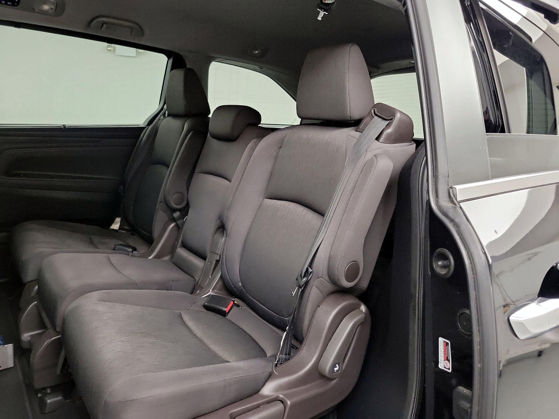Thumbnail: 2019 Honda Odyssey - 17