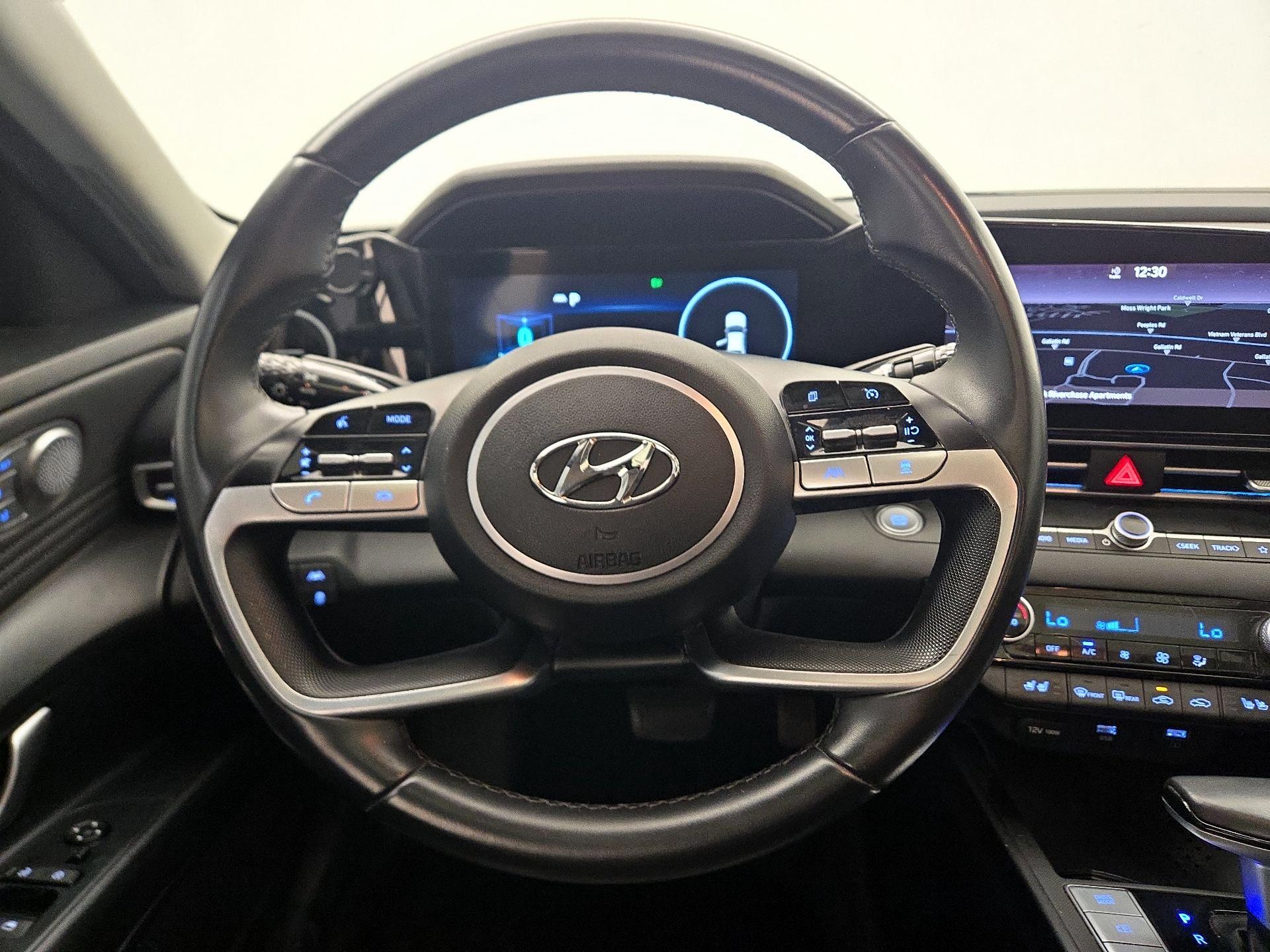 Thumbnail: 2021 Hyundai Elantra - 10