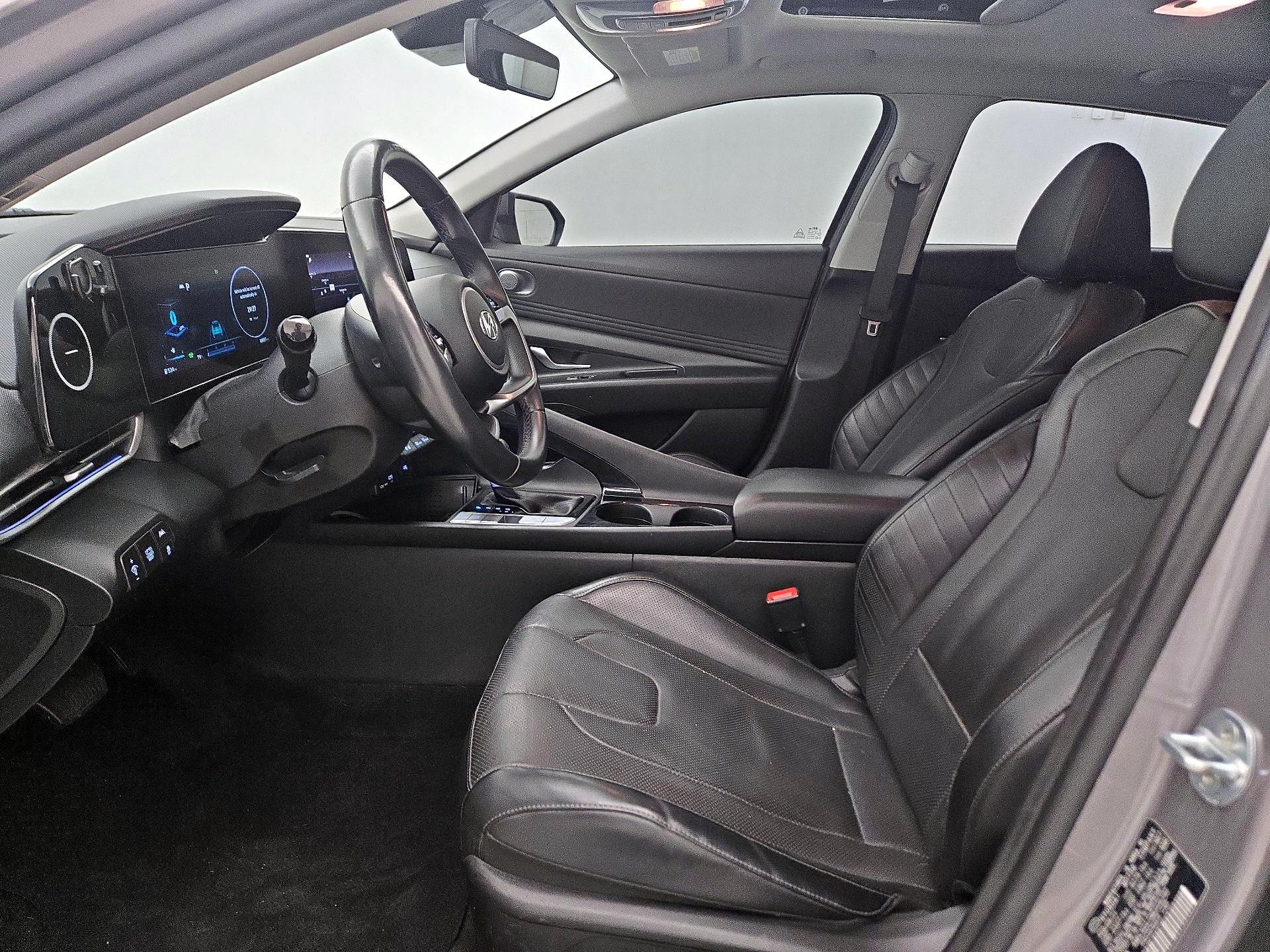 Thumbnail: 2021 Hyundai Elantra - 11