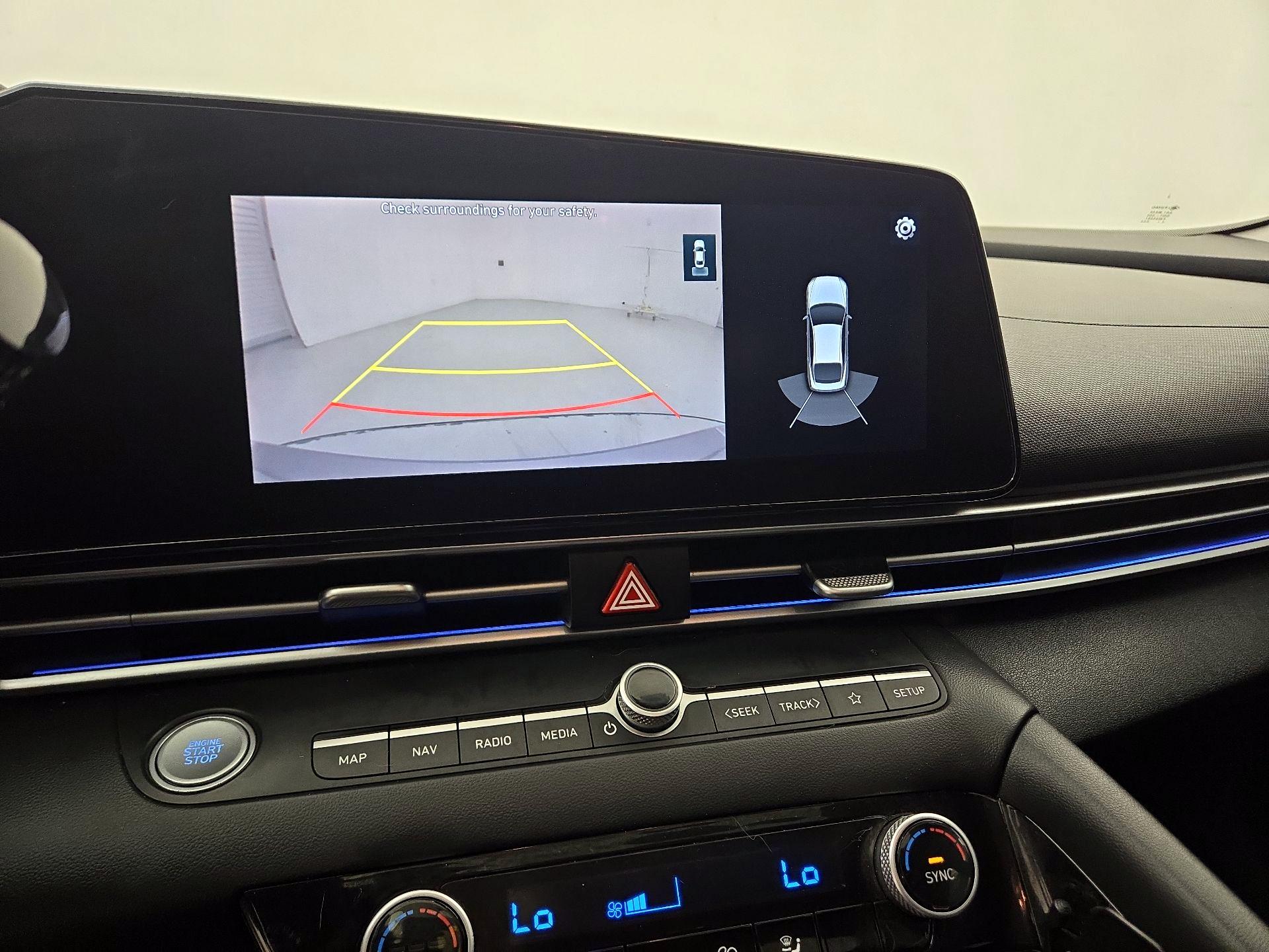 Thumbnail: 2021 Hyundai Elantra - 15