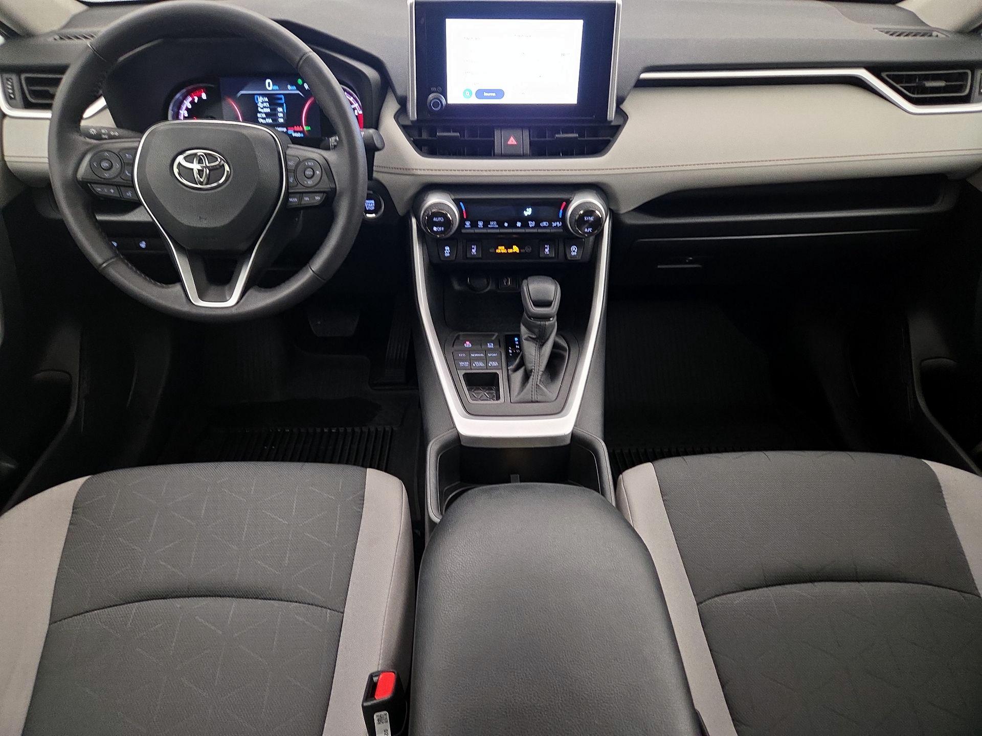 Thumbnail: 2024 Toyota RAV4 - 9