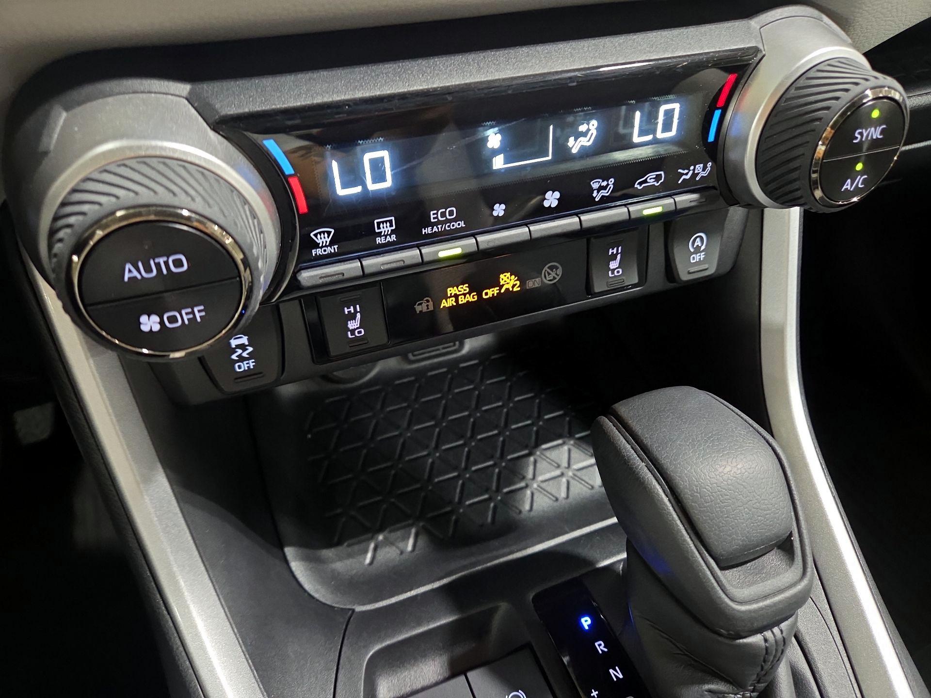 Thumbnail: 2024 Toyota RAV4 - 16