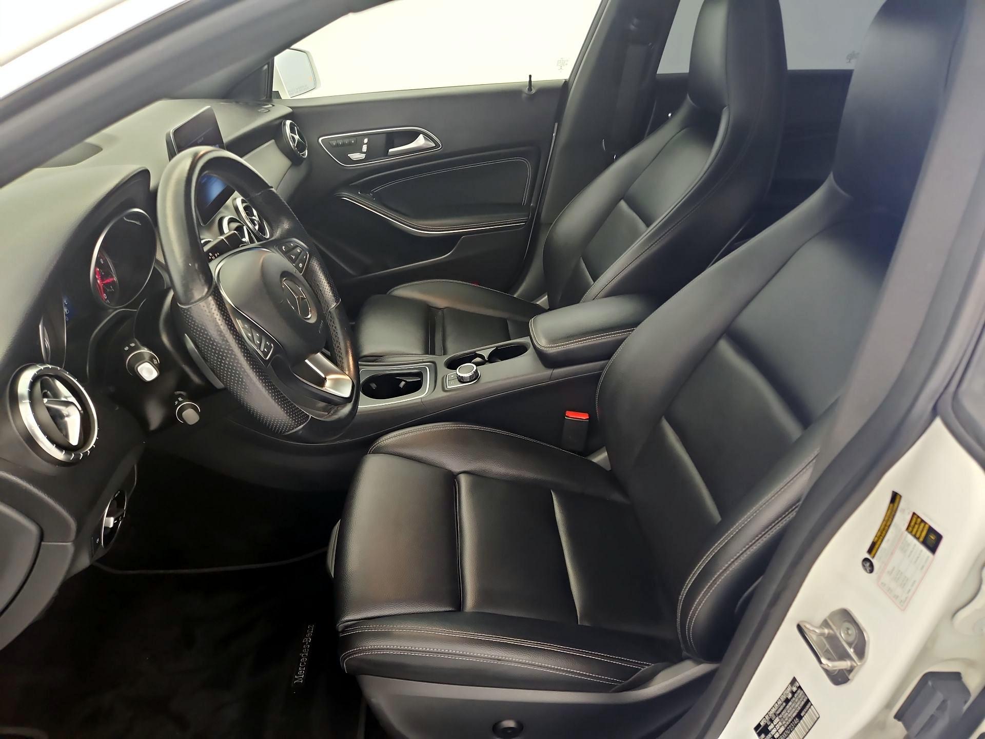Thumbnail: 2019 Mercedes-Benz CLA - 11