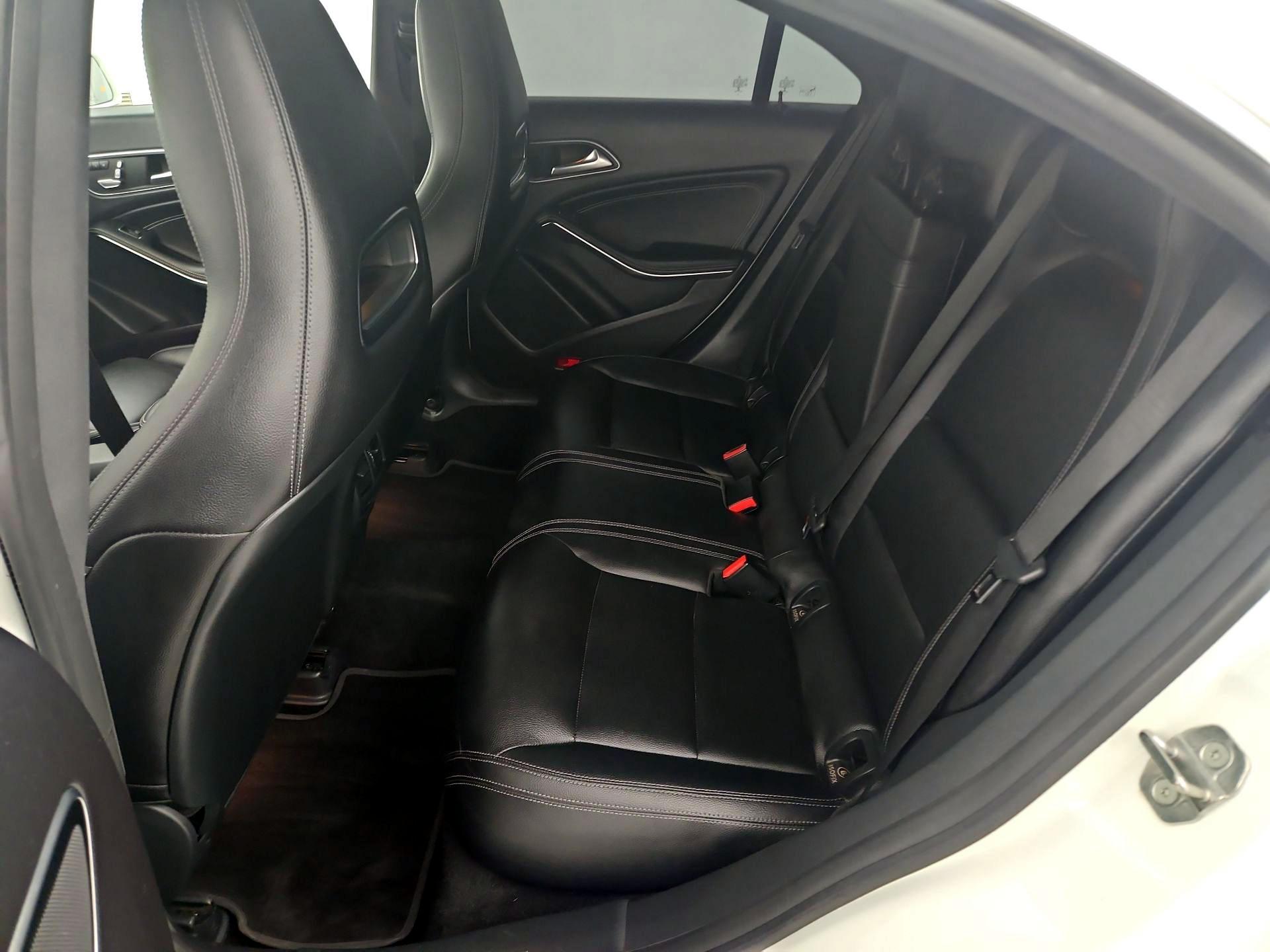 Thumbnail: 2019 Mercedes-Benz CLA - 19