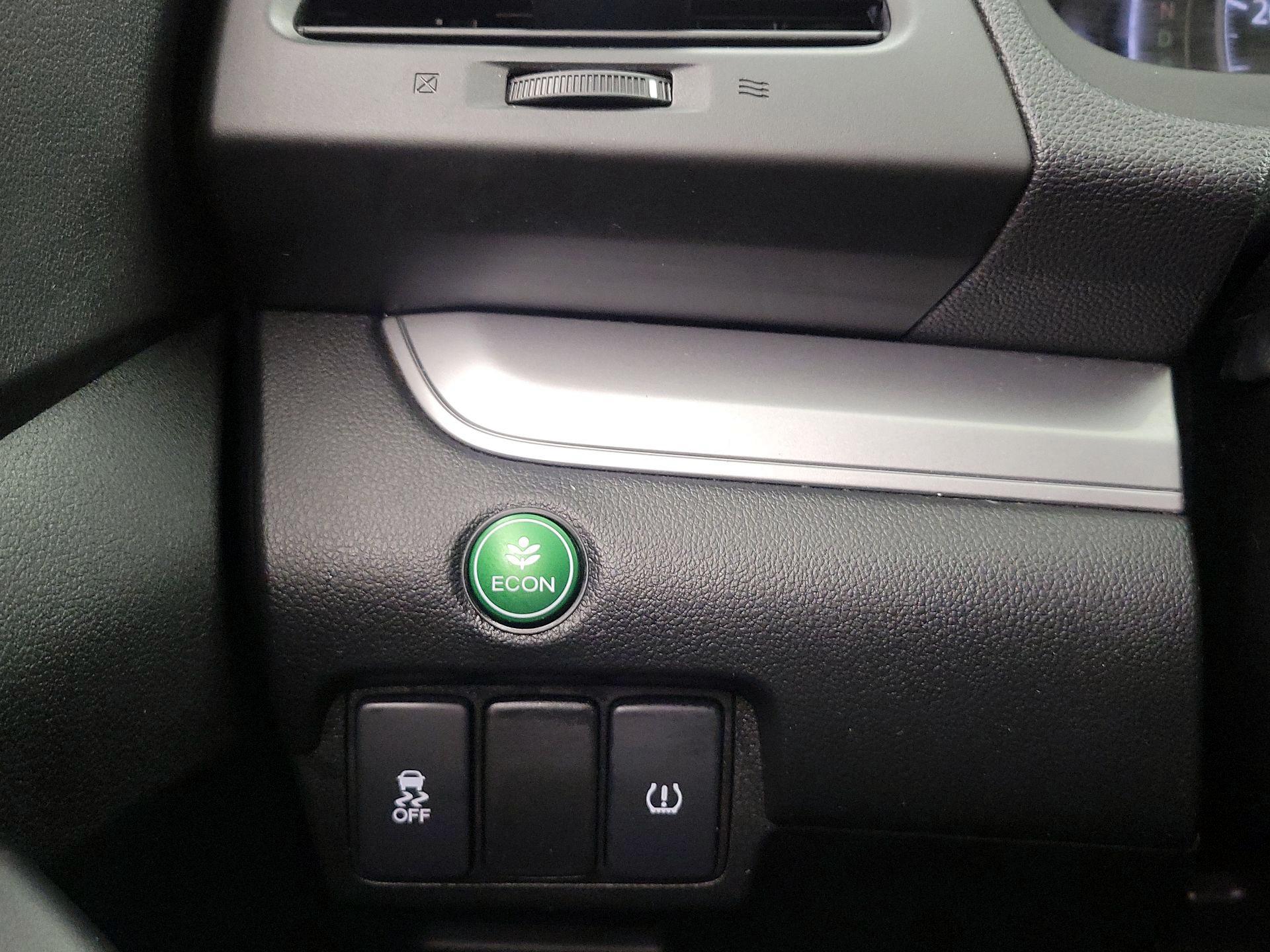 Thumbnail: 2015 Honda CR-V - 13