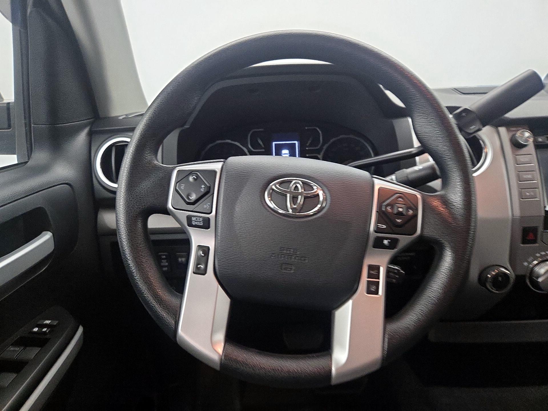 Thumbnail: 2018 Toyota Tundra - 10