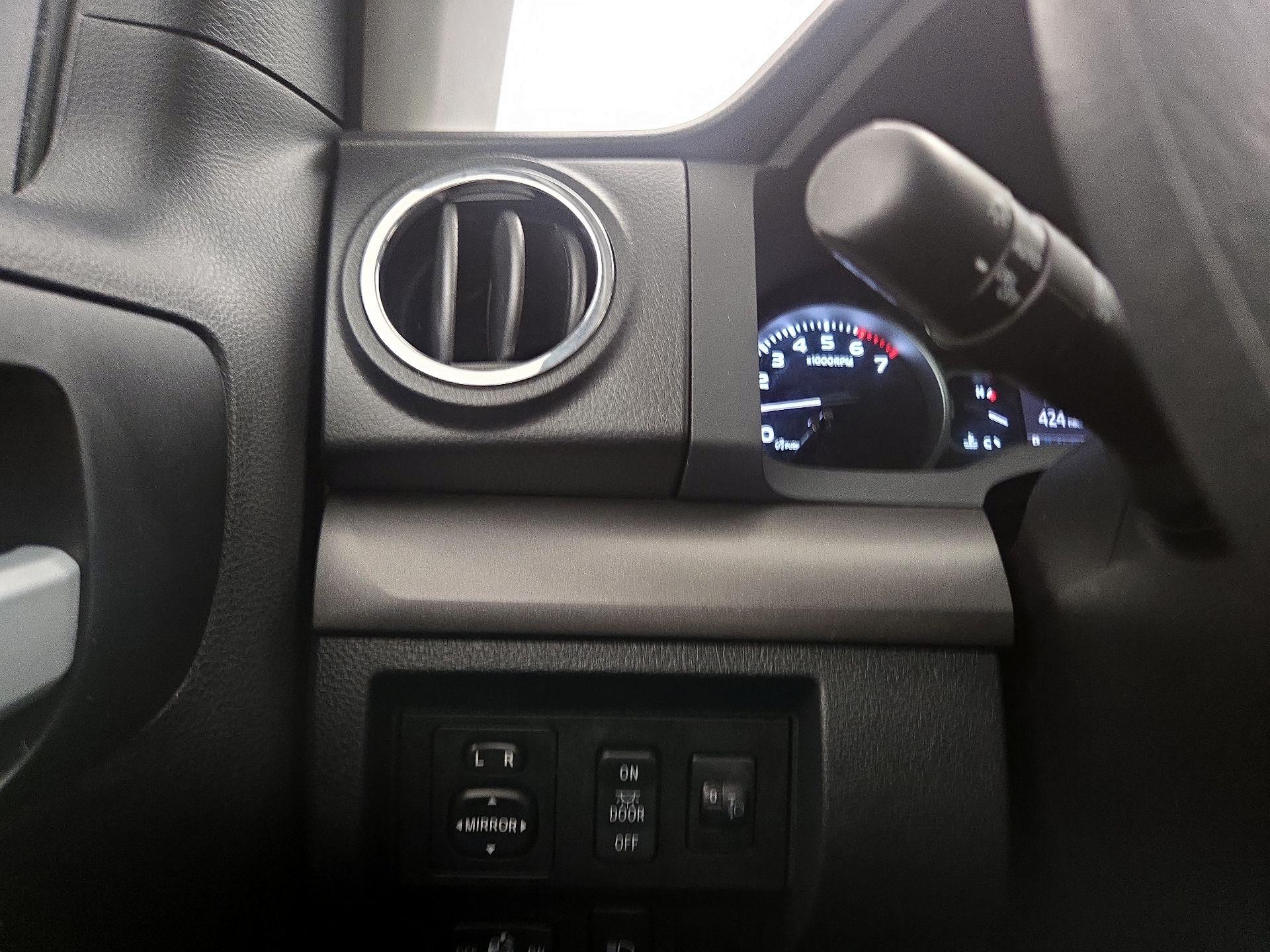 Thumbnail: 2018 Toyota Tundra - 13