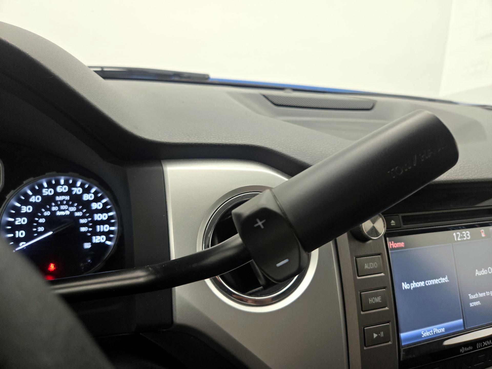 Thumbnail: 2018 Toyota Tundra - 17