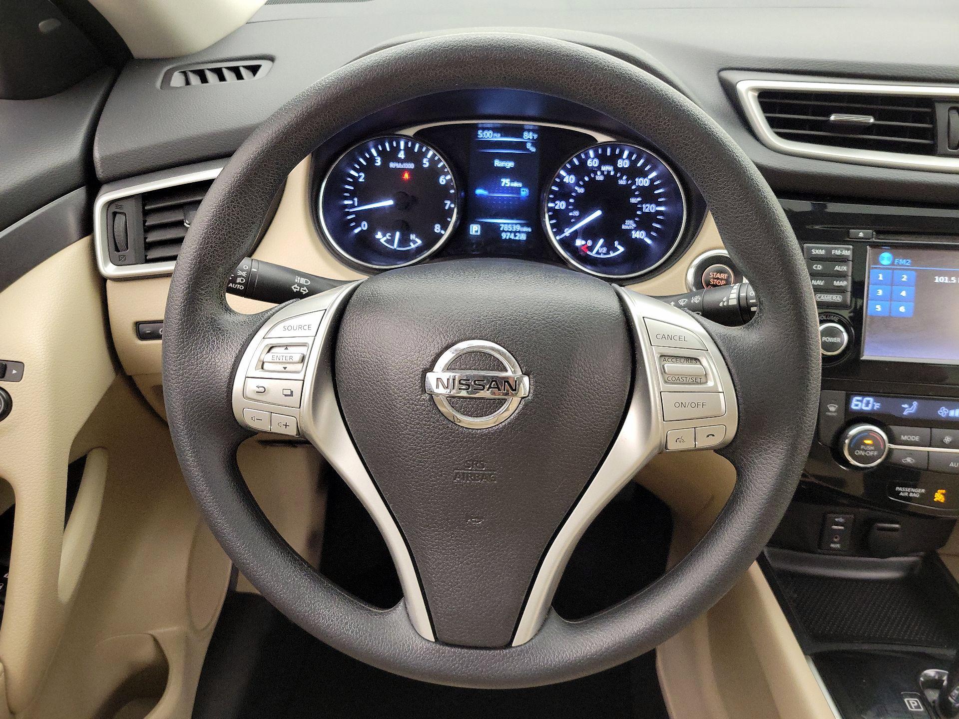 Thumbnail: 2016 Nissan Rogue - 10