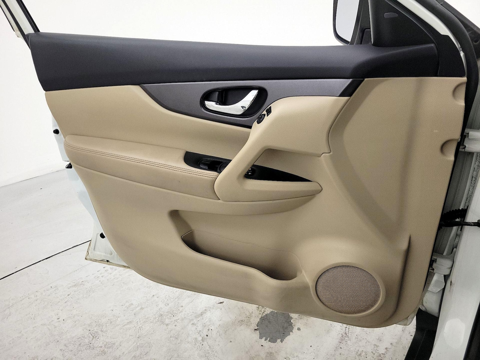 2016 Nissan Rogue SV - Photo 13