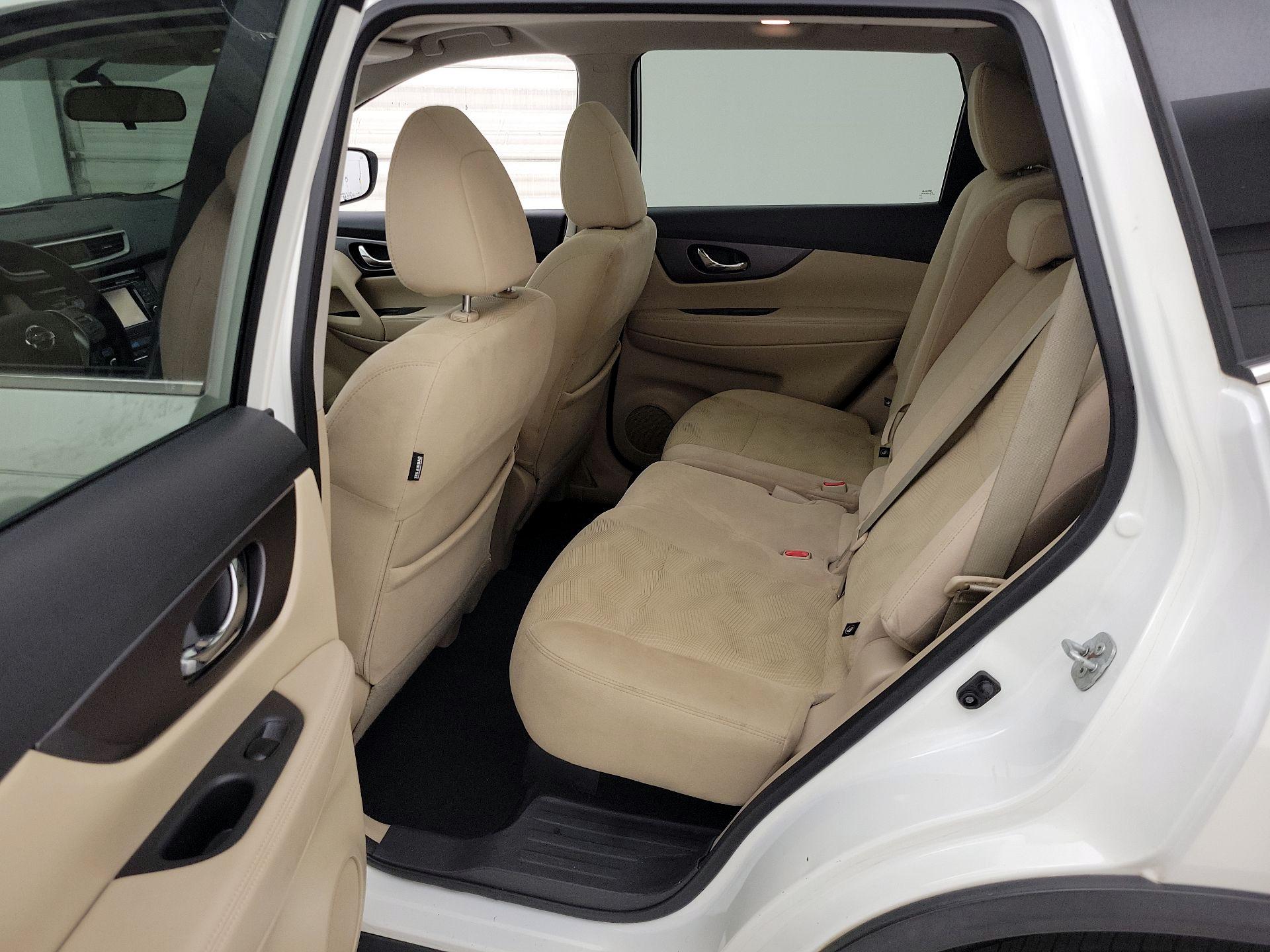 Thumbnail: 2016 Nissan Rogue - 19