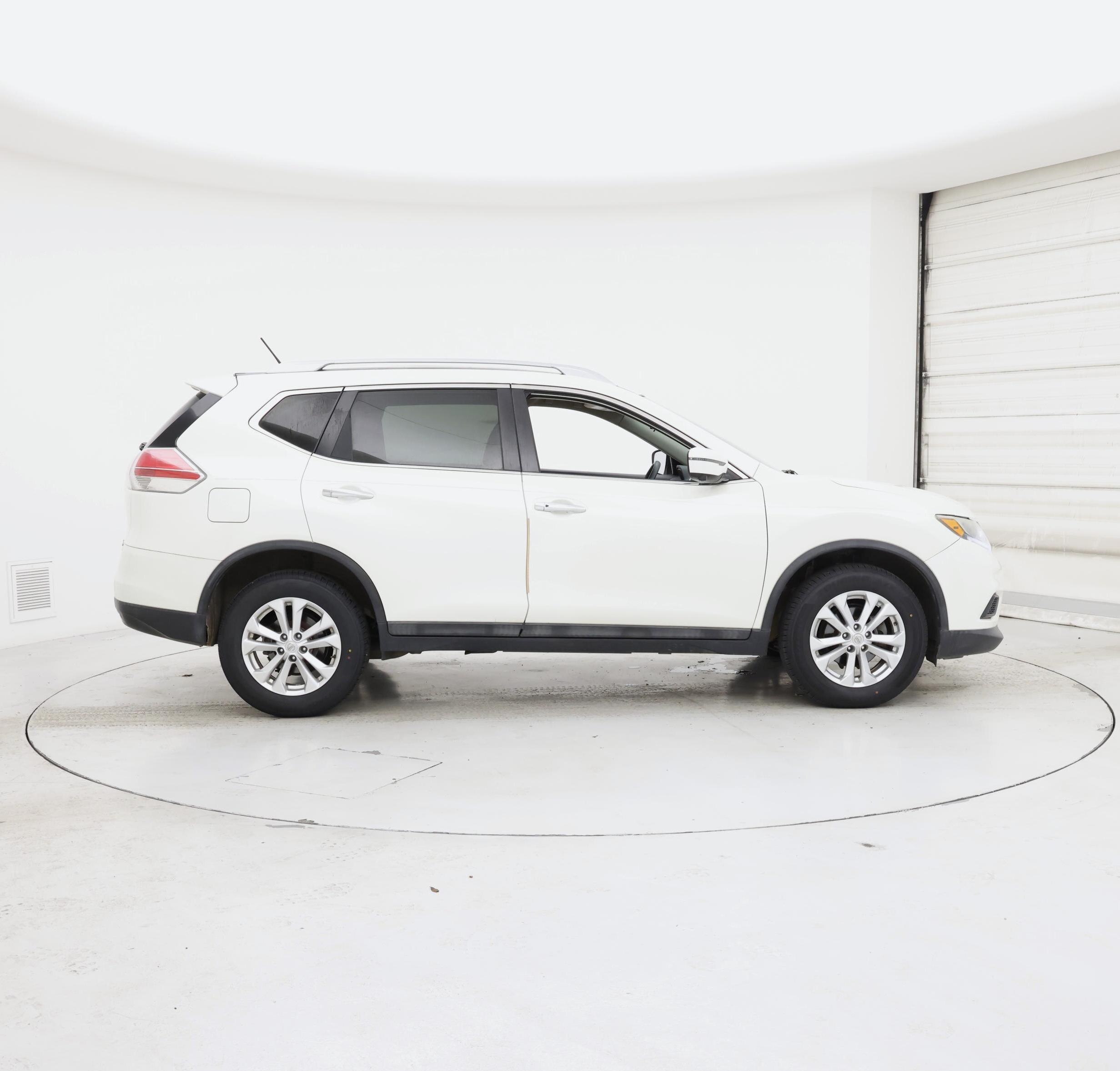 Thumbnail: 2016 Nissan Rogue - 7
