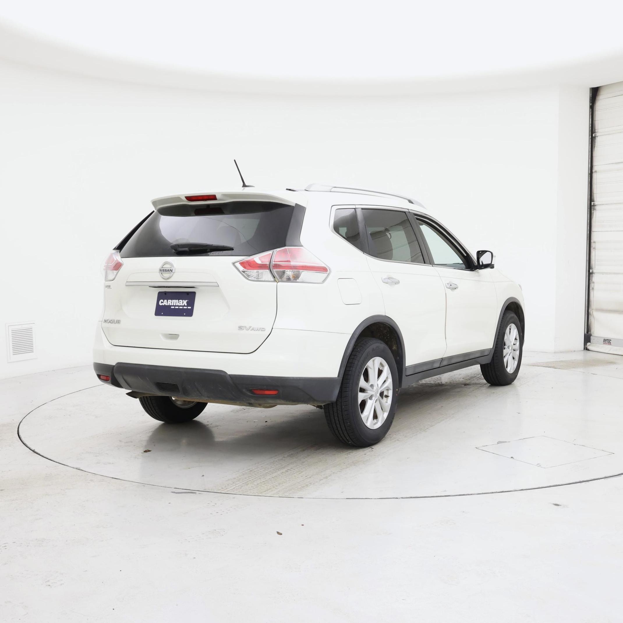 Thumbnail: 2016 Nissan Rogue - 8