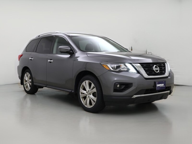 2019 Nissan Pathfinder SV