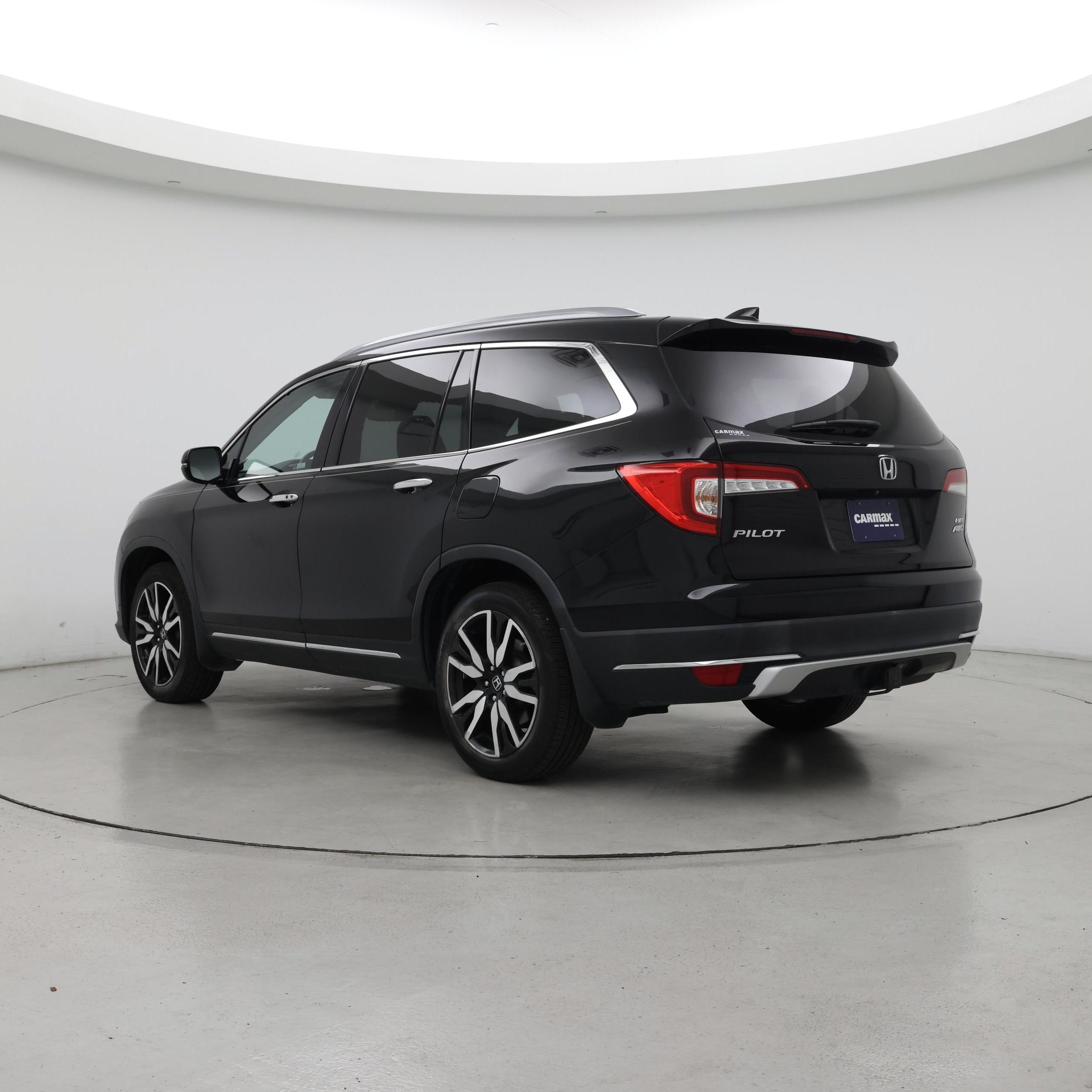 Thumbnail: 2019 Honda Pilot - 2